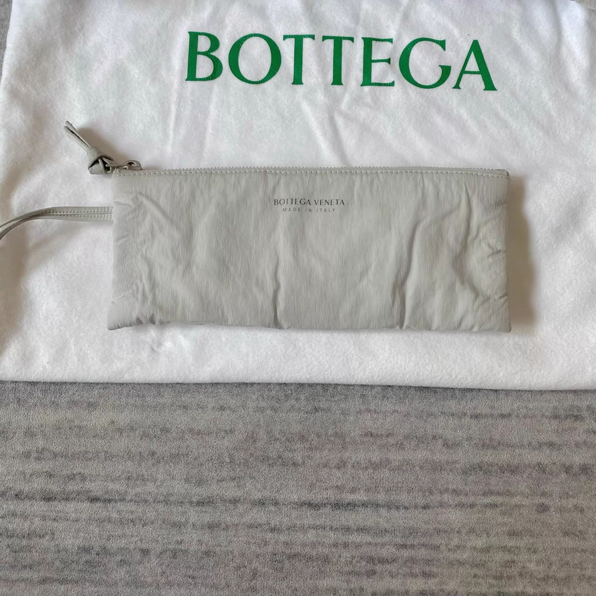 Bottega Veneta Bottega Veneta Nylon Pillow Bag Women's Crossbody/Shoulder Size ONE SIZE - 6 Thumbnail