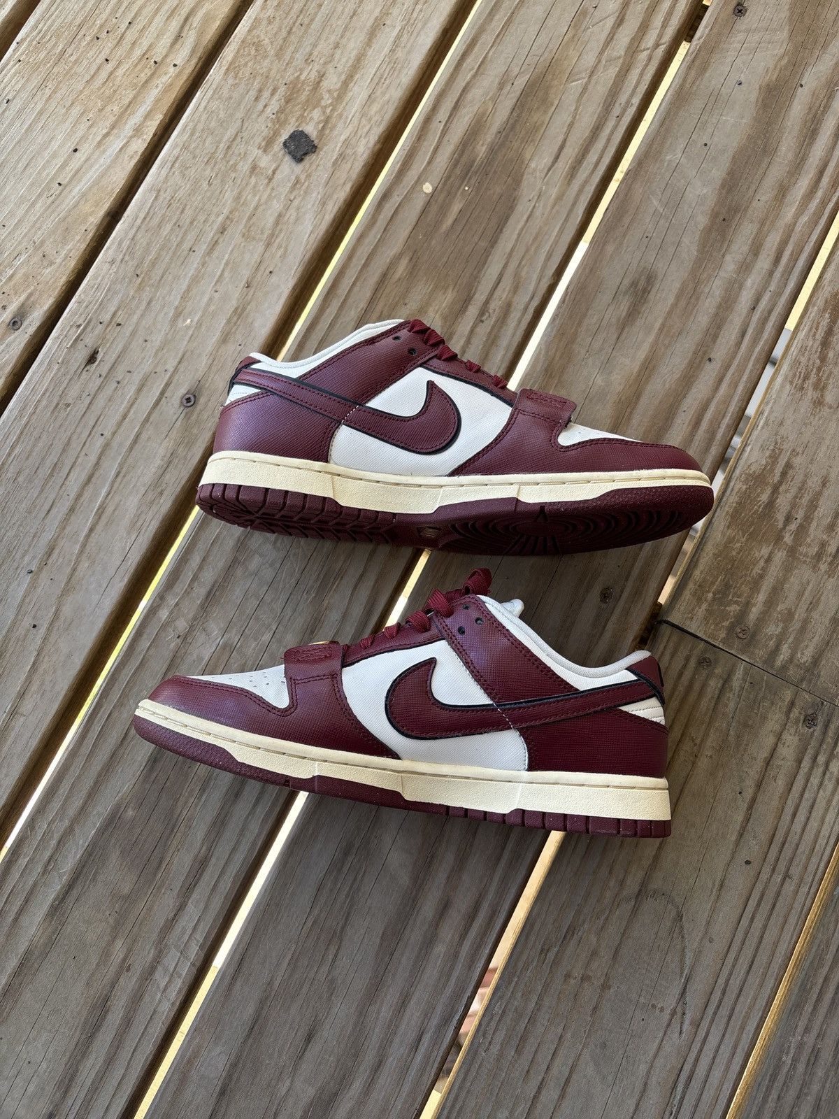 Nike Nike Dunk Low SE Size US 9.5 / IT 39.5 - 2 Thumbnail