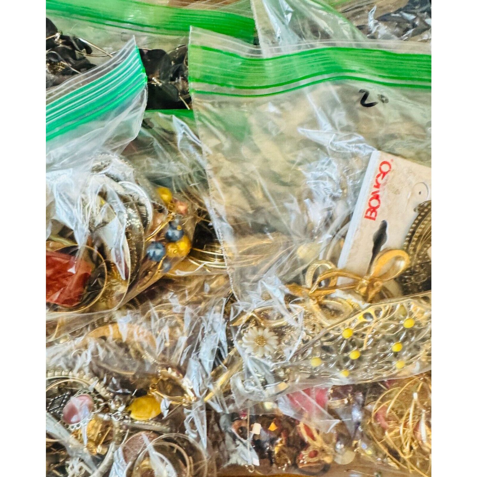 The Unbranded Brand 20 Pairs Vintage To Now Earrings Sets - Variety Lots Size ONE SIZE - 8 Thumbnail