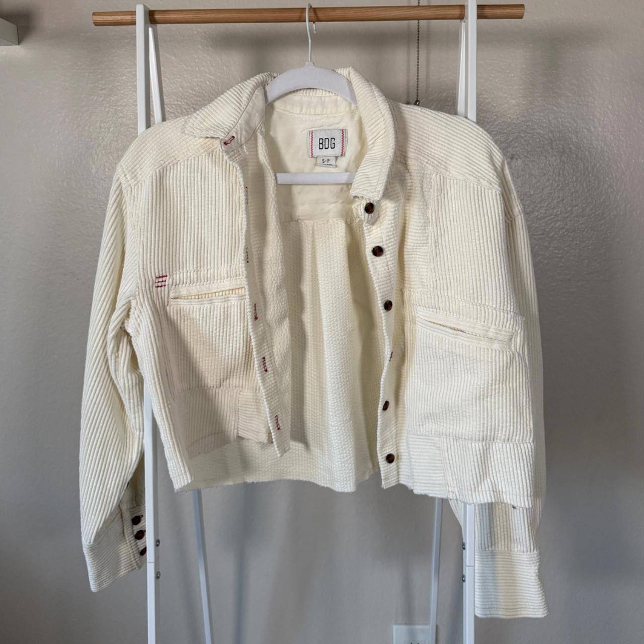 Urban Outfitters cropped corduroy button up jacket Size S / US 4 / IT 40 - 2 Thumbnail