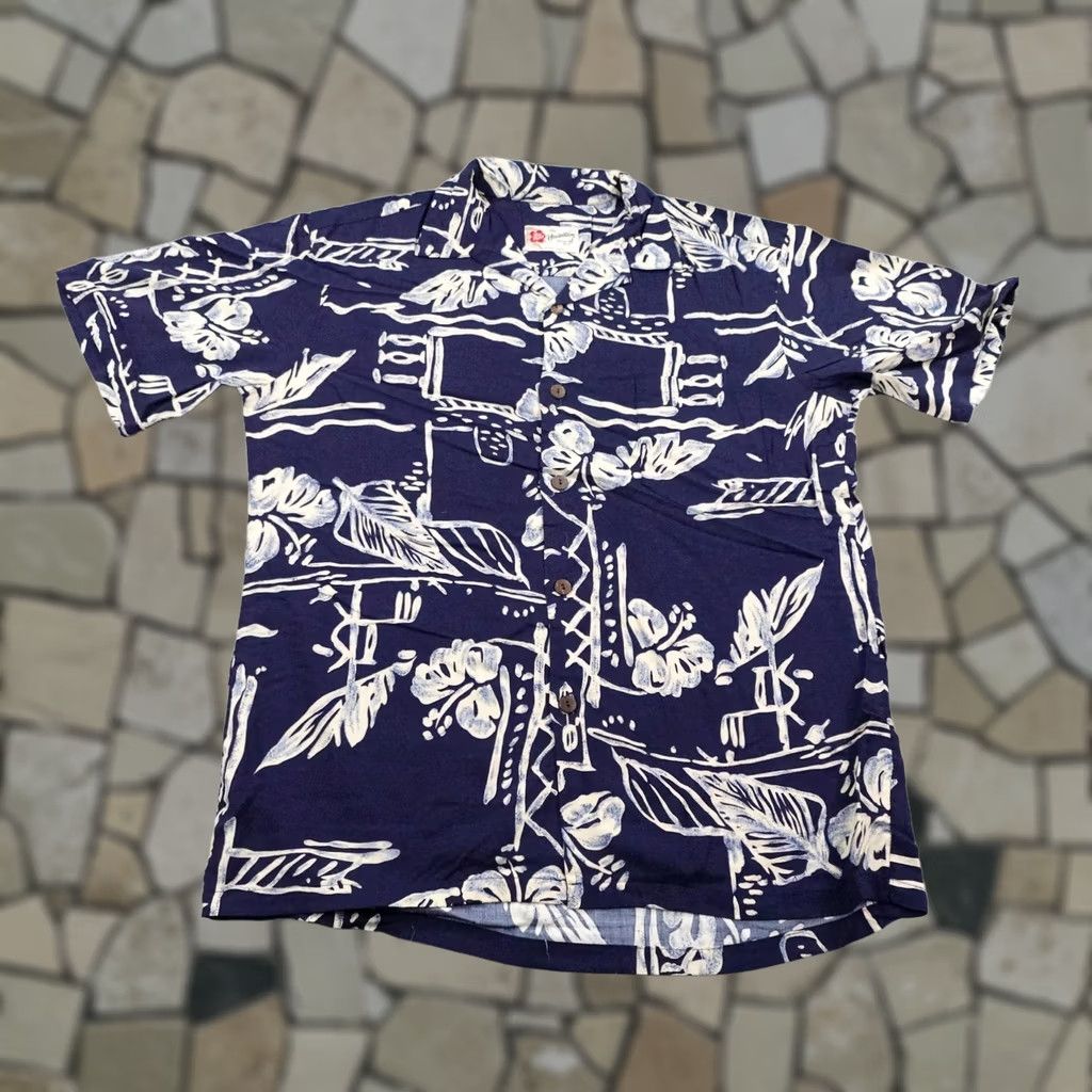 Hilo Hattie VINTAGE Hilo Hattie Shirt Mens Medium Blue Hawaiian Aloha Rayon Floral Camp Button Up Size US M / EU 48-50 / 2 - 1 Thumbnail