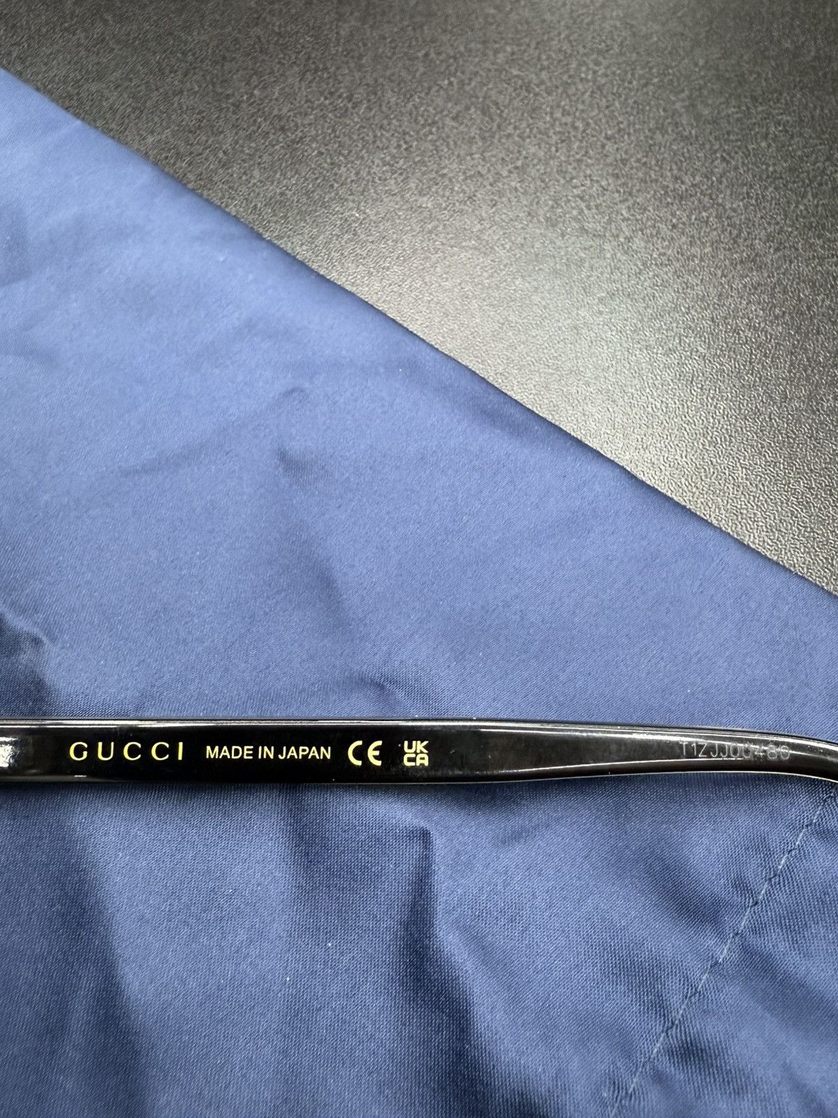 Gucci AUTHENTIC Men’s Gucci Gold Rim Sunglasses Size ONE SIZE - 8 Thumbnail