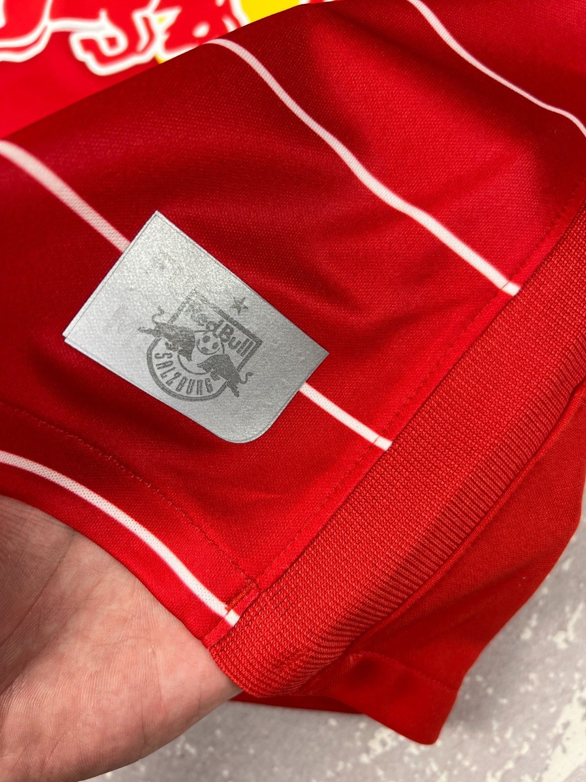Nike 2021/2022 Nike Salzburg Home Soccer Jersey Boys 7-8 years Size US XXS / EU 40 - 5 Thumbnail