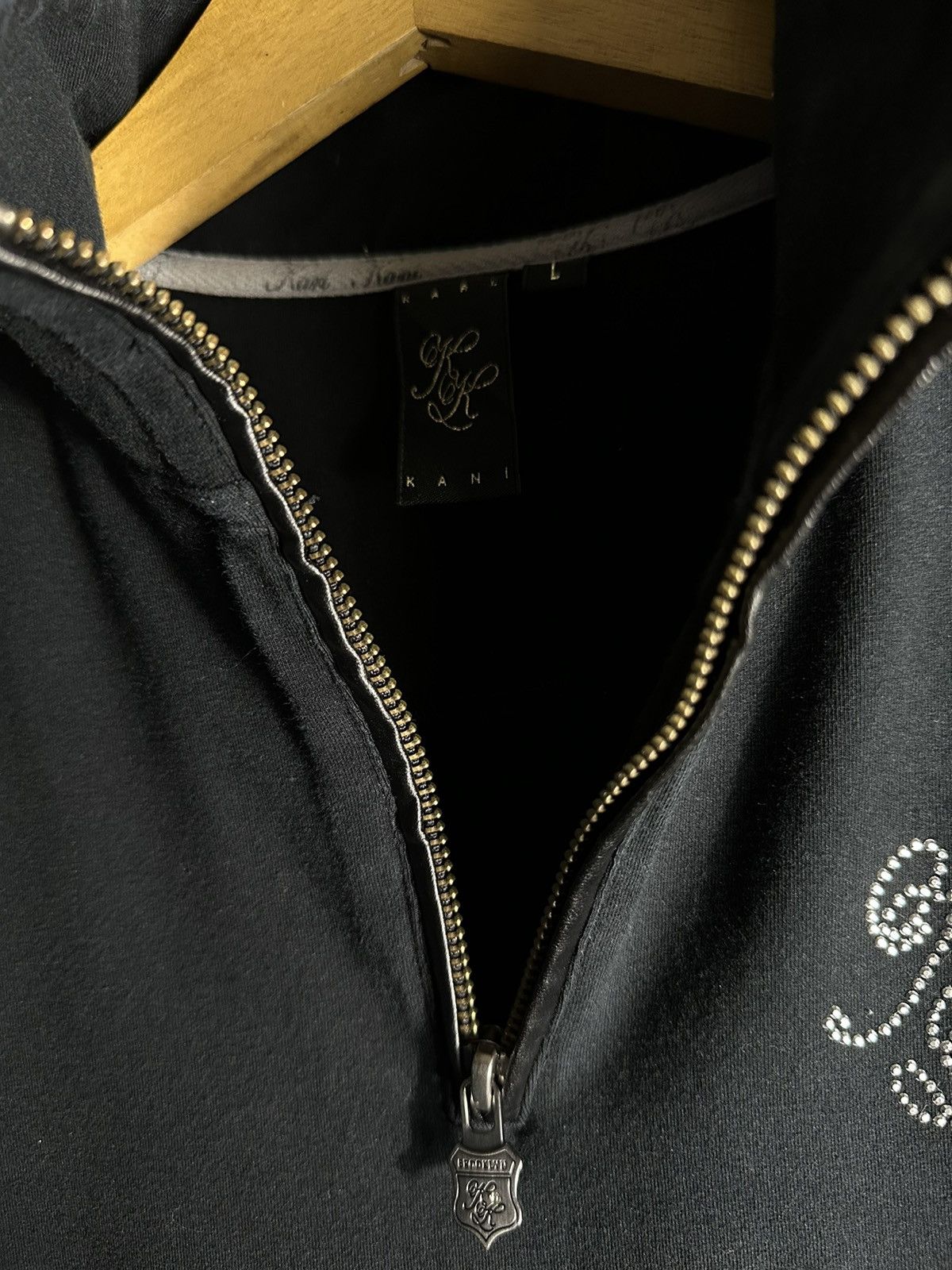 Beauty Beast VTG BROOKLYN KARL KANI 1989 HALF ZIP STUDDED TRIBAL SHIRT Size US M / EU 48-50 / 2 - 5 Thumbnail
