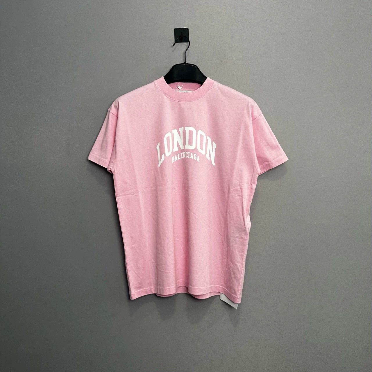 Balenciaga balenciaga pink london short sleeve t-shirt Size XS / US 0-2 / IT 36-38 - 1 Thumbnail