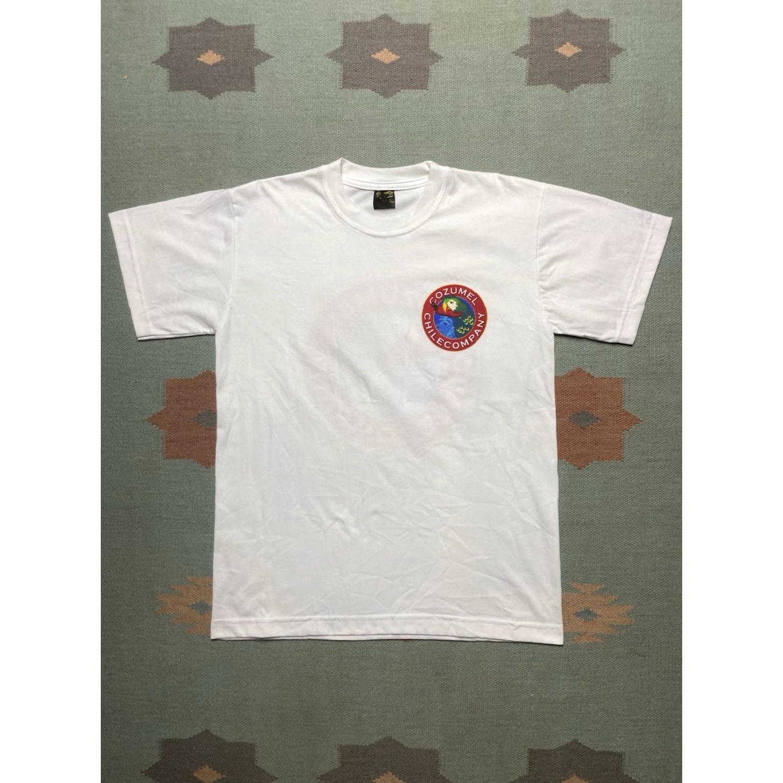 Vintage VINTAGE 90s Graphic T-Shirt Cozumel Chile Company Pepper Parrot Mexico Large Men White T-Shirt Modern Style 90s Mens Size US L / EU 52-54 / 3 - 3 Thumbnail