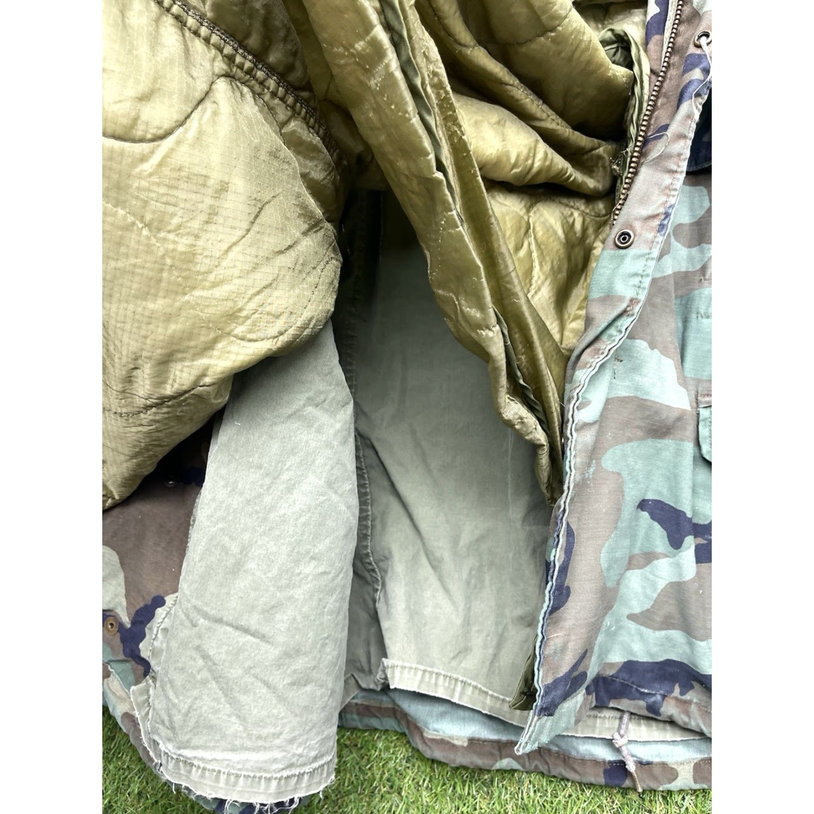Vintage Vintage US Army Camouflage Field Jacket Mens Large Windbreaker Coat Winter Fall Spring Summer Military Outerwear Size US L / EU 52-54 / 3 - 7 Thumbnail