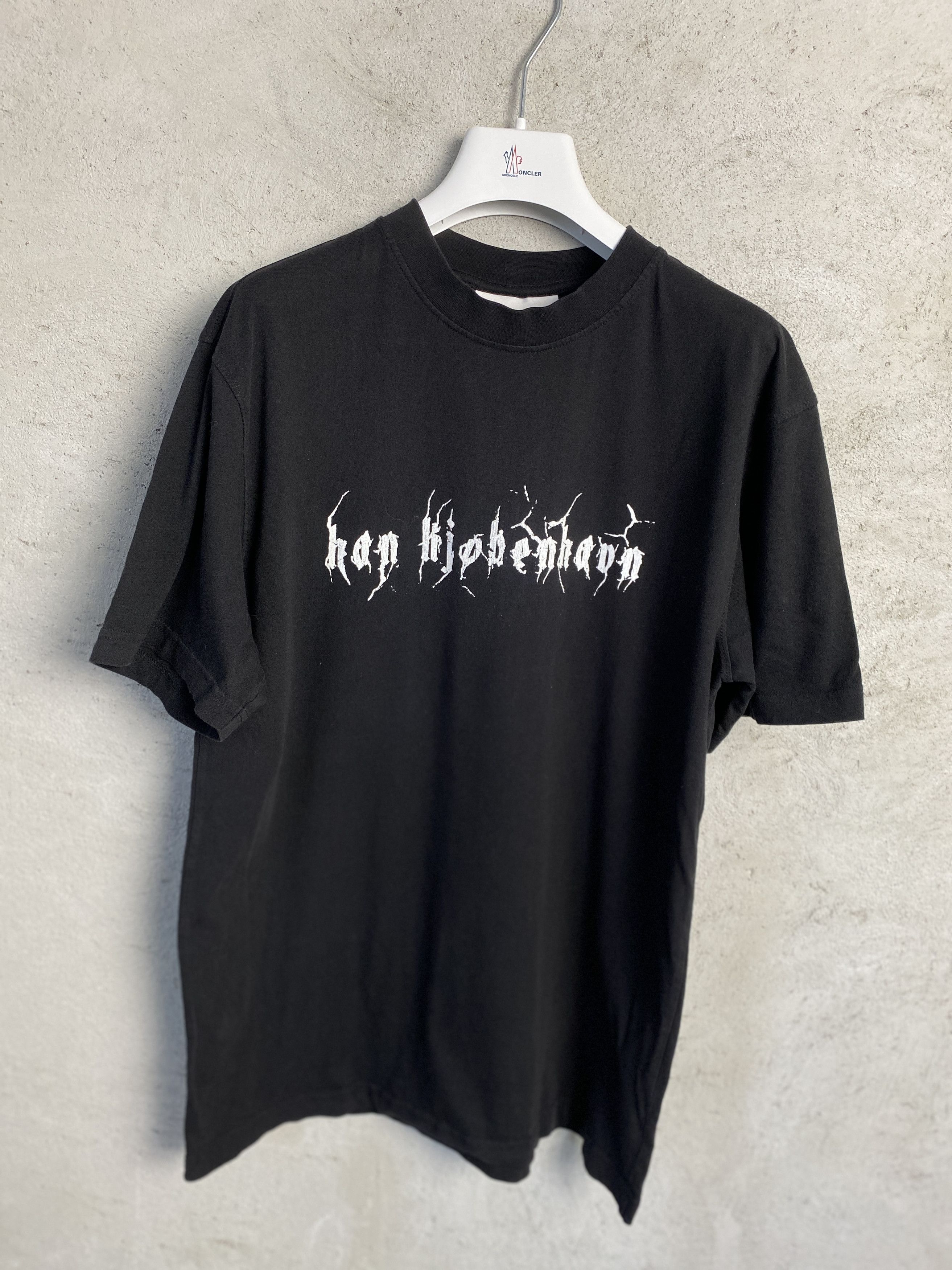 Han Kjobenhavn Han Kjobenhavn big alternative logo t-shirt tee Size US S / EU 44-46 / 1 - 1 Thumbnail
