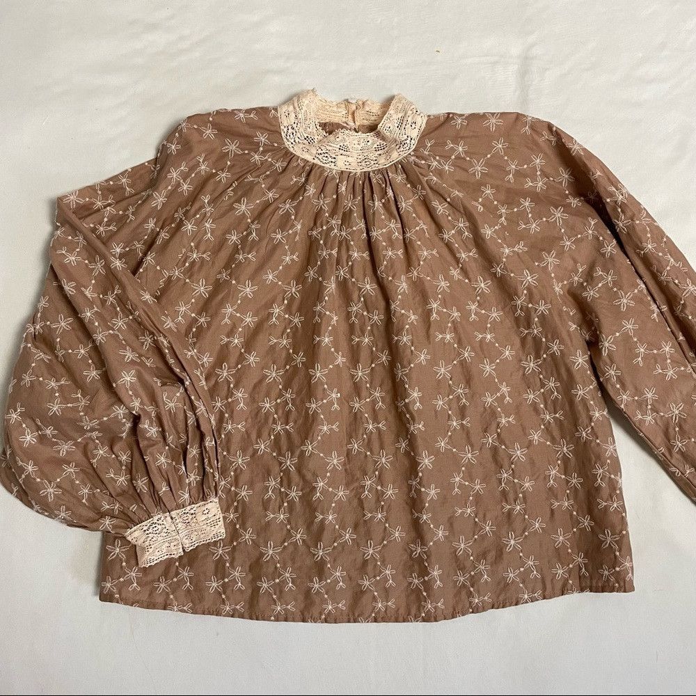 Zara NWT New Zara Beige EMBROIDERED ROMANTIC BLOUSE Size XS Size XS / US 0-2 / IT 36-38 - 6 Thumbnail