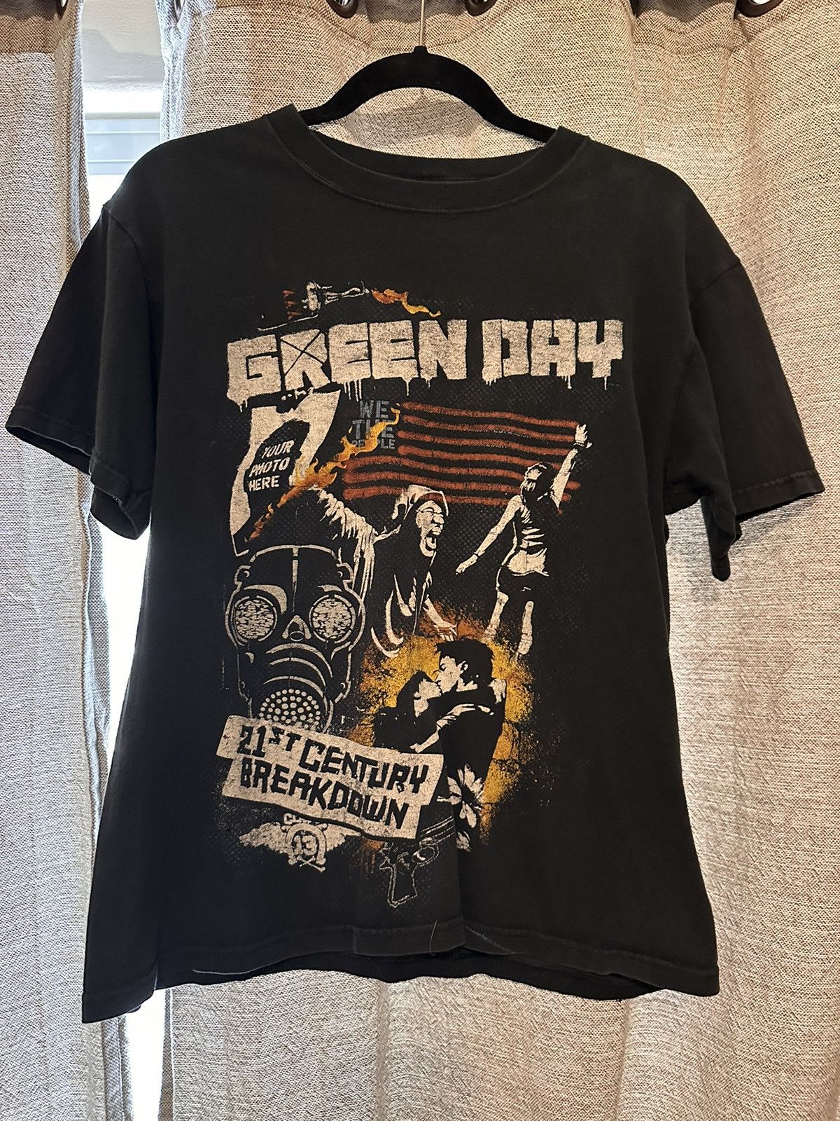 Band Tees Green Day 2009 tour tee Size US S / EU 44-46 / 1 - 2 Thumbnail
