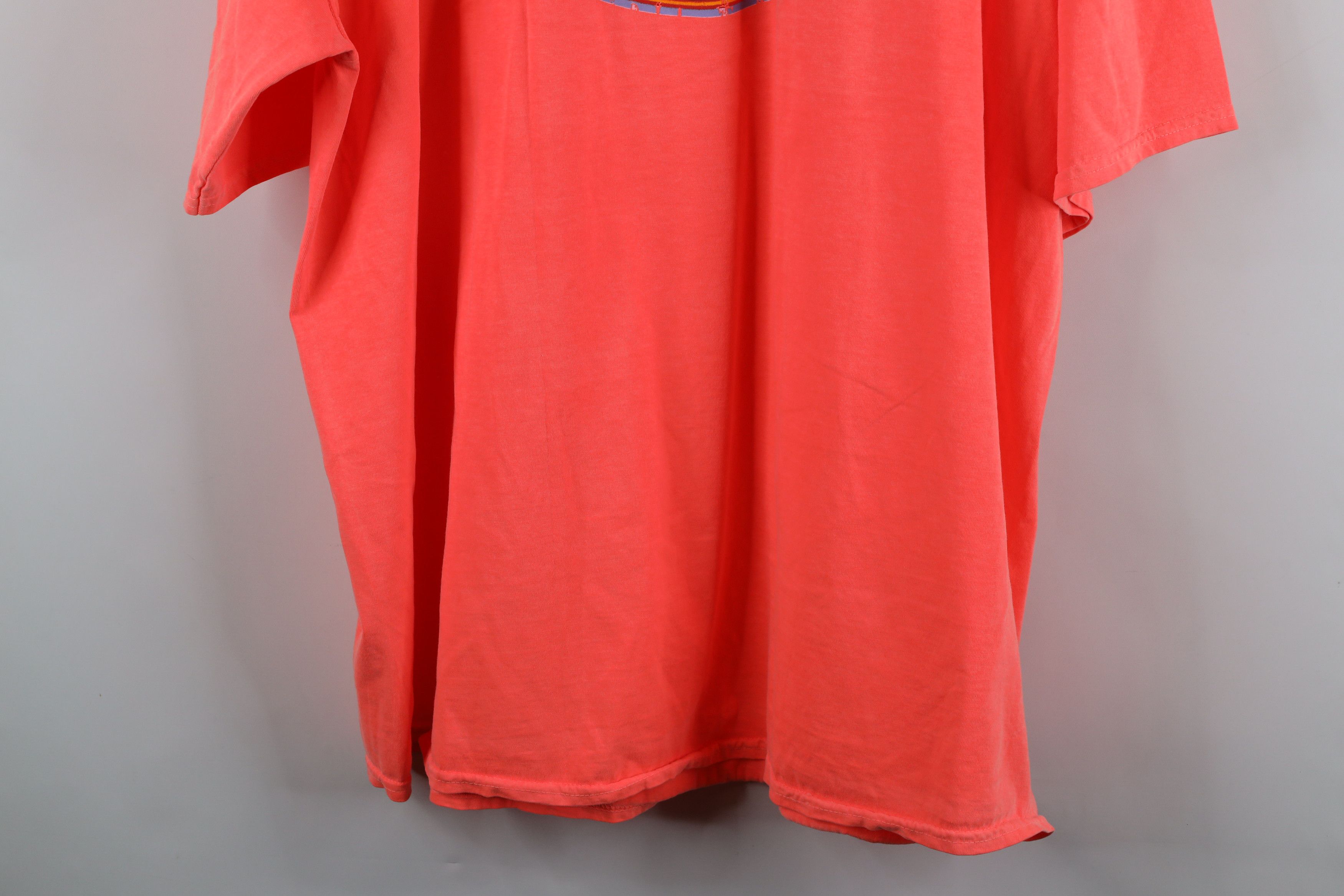 Vintage Vintage Streetwear West Raw Bar Eat It Raw Oyster T-Shirt Size US XXL / EU 58 / 5 - 11 Thumbnail