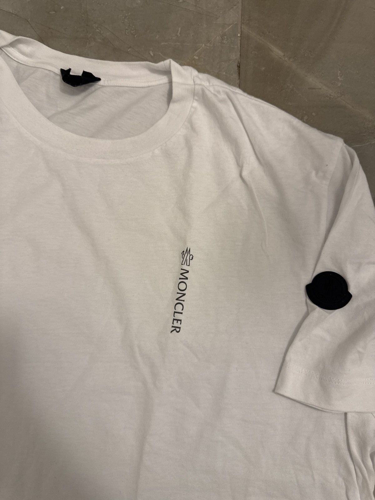 Moncler White T-shirt Size US L / EU 52-54 / 3 - 4 Thumbnail
