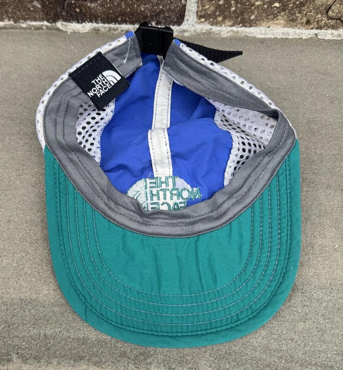 The North Face Vintage The North Face Soft Brim Blue / Purple / Green Hat Size ONE SIZE - 3 Thumbnail