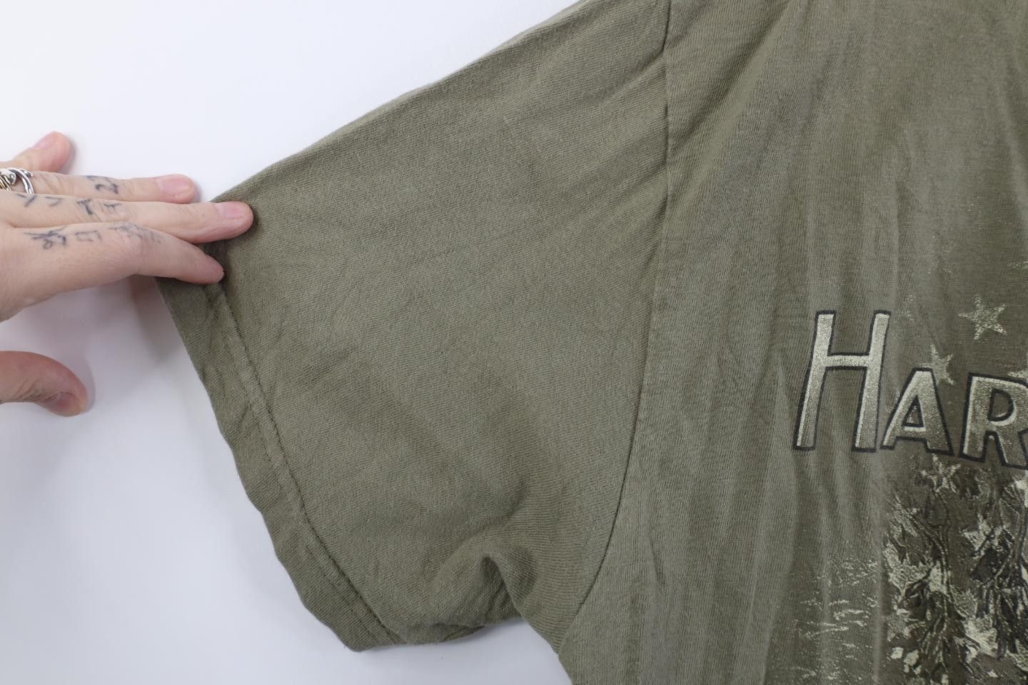 Harley Davidson Y2K Harley Davidson Military Geneva Switzerland T-Shirt USA Size US L / EU 52-54 / 3 - 9 Thumbnail