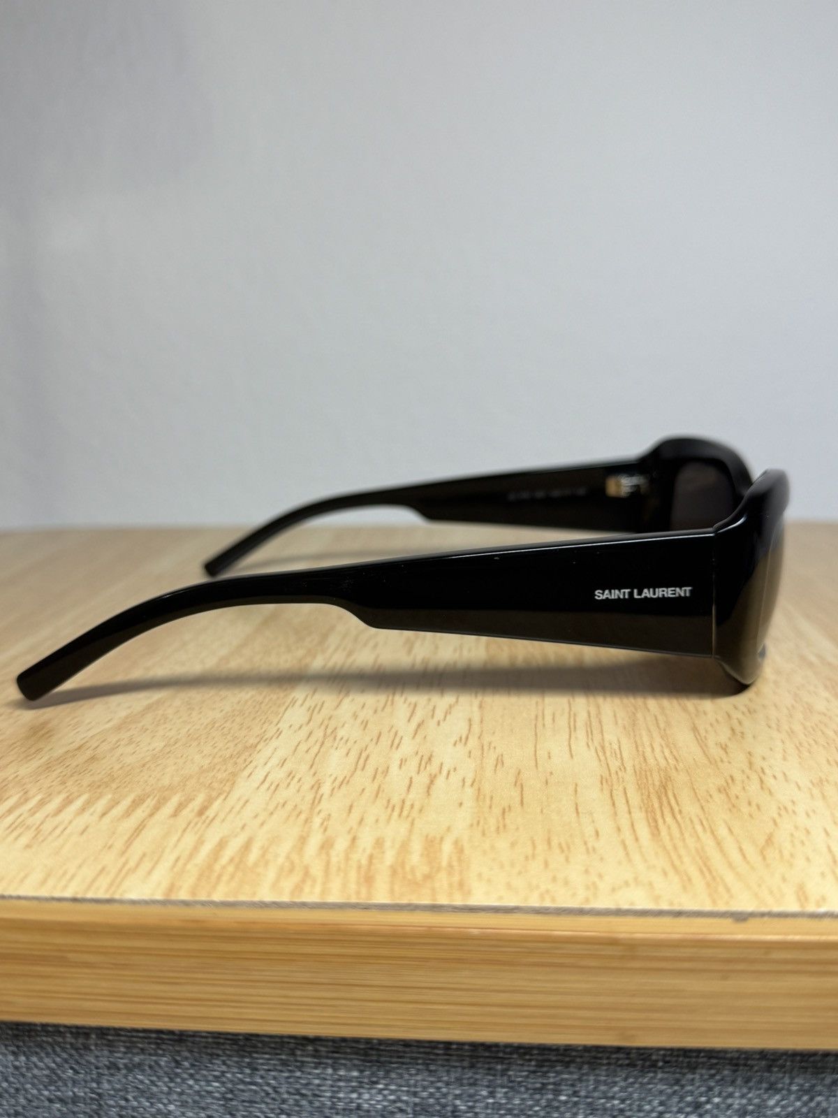 Saint Laurent Paris Saint Laurent SL 418 Black/Dark Women Sunglasses Size ONE SIZE - 5 Thumbnail