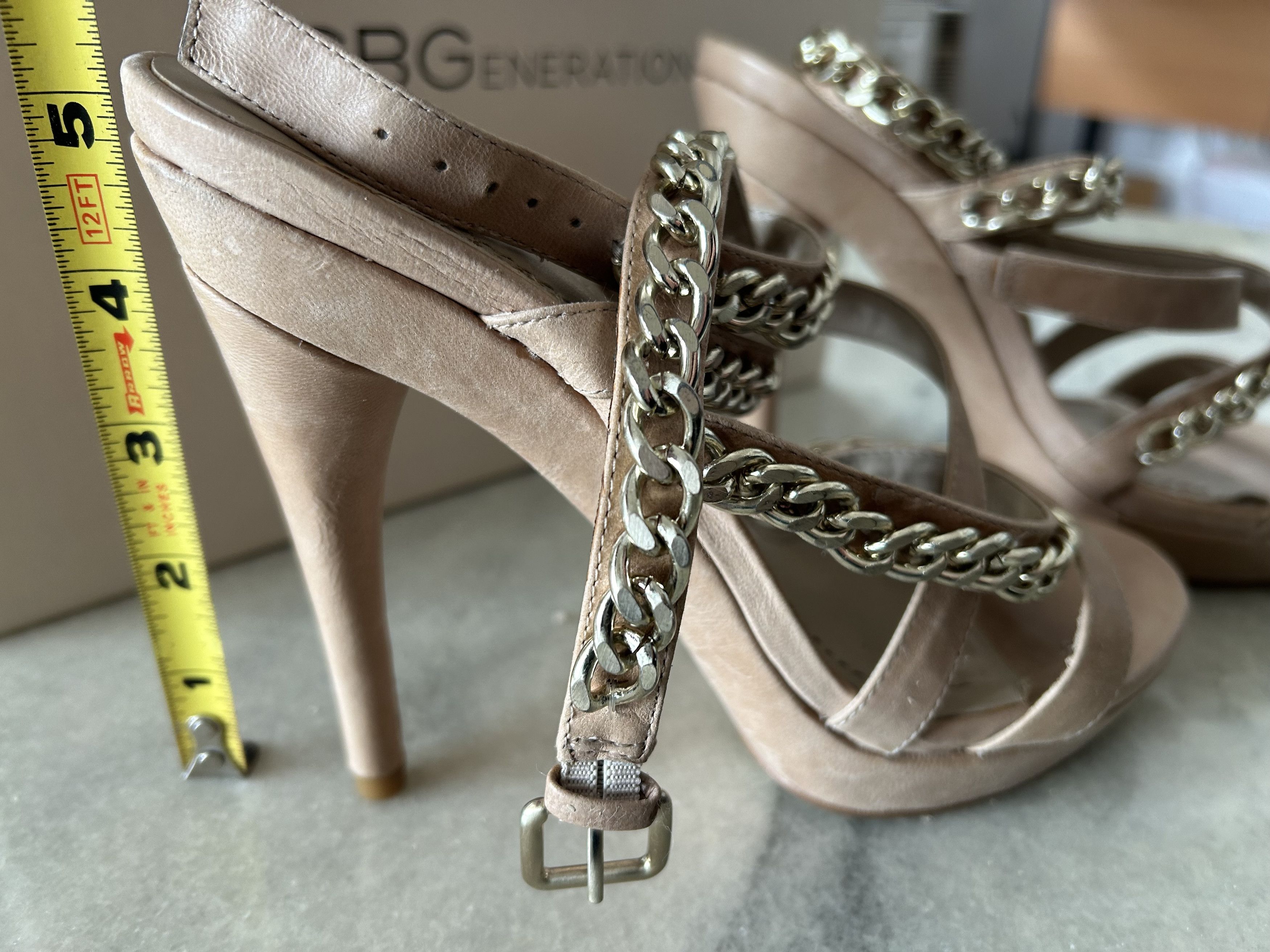 Bcbgmaxazria BCBGeneration Sandals Beige Leather Gold Chains Buckles 7.5 Size US 7.5 / IT 37.5 - 2 Thumbnail