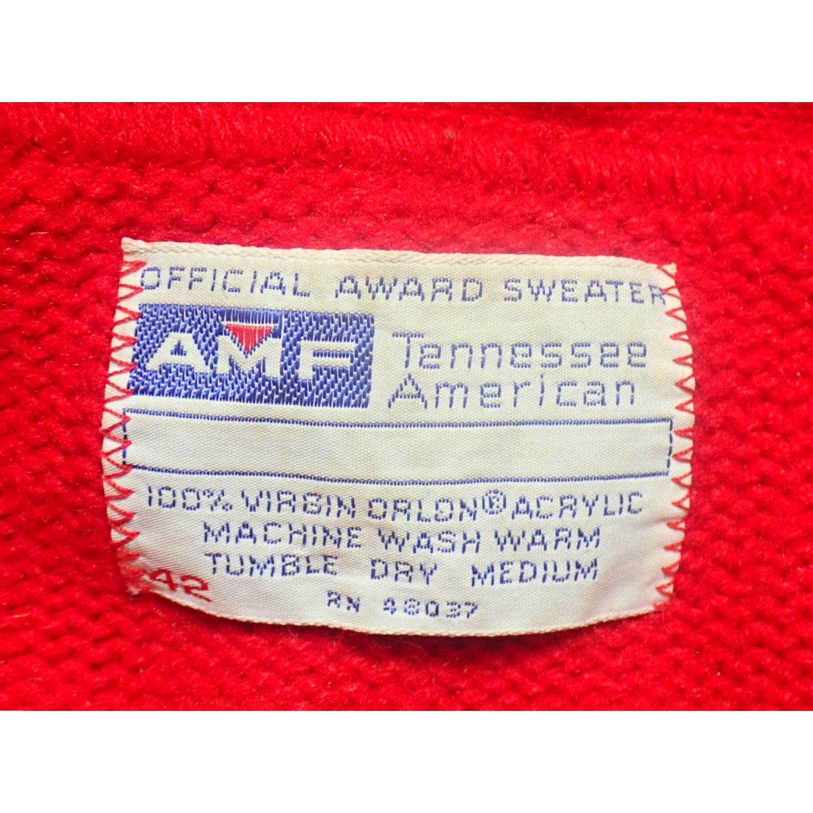Vintage VINTAGE Tennessee American 60s Red Letterman Sweater Cardigan Adult Medium GF Football Mens Size US L / EU 52-54 / 3 - 5 Thumbnail