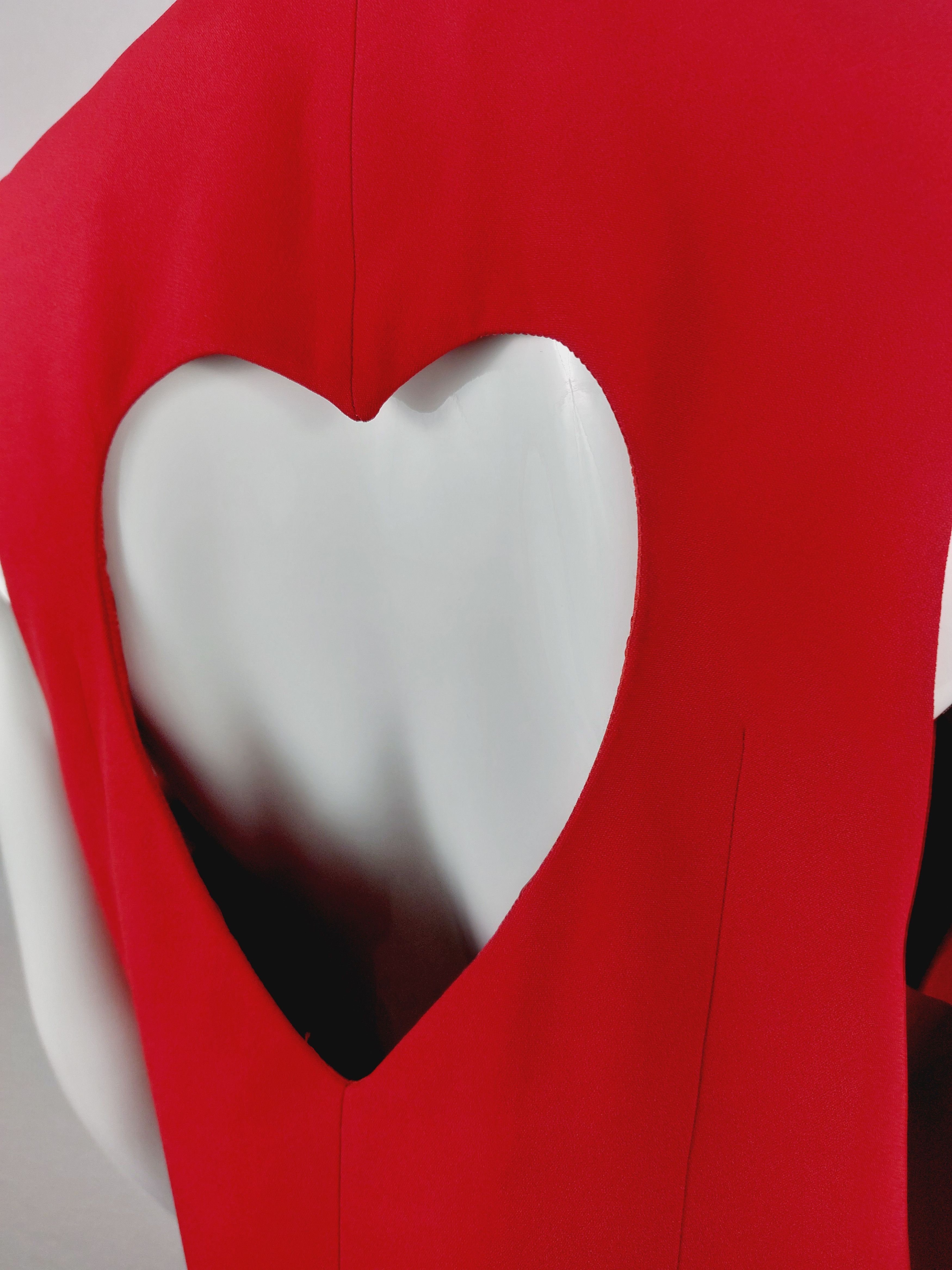 Moschino Moschino Cutout Heart XOXO xo Bella Hadid Vest Size M / US 6-8 / IT 42-44 - 11 Thumbnail
