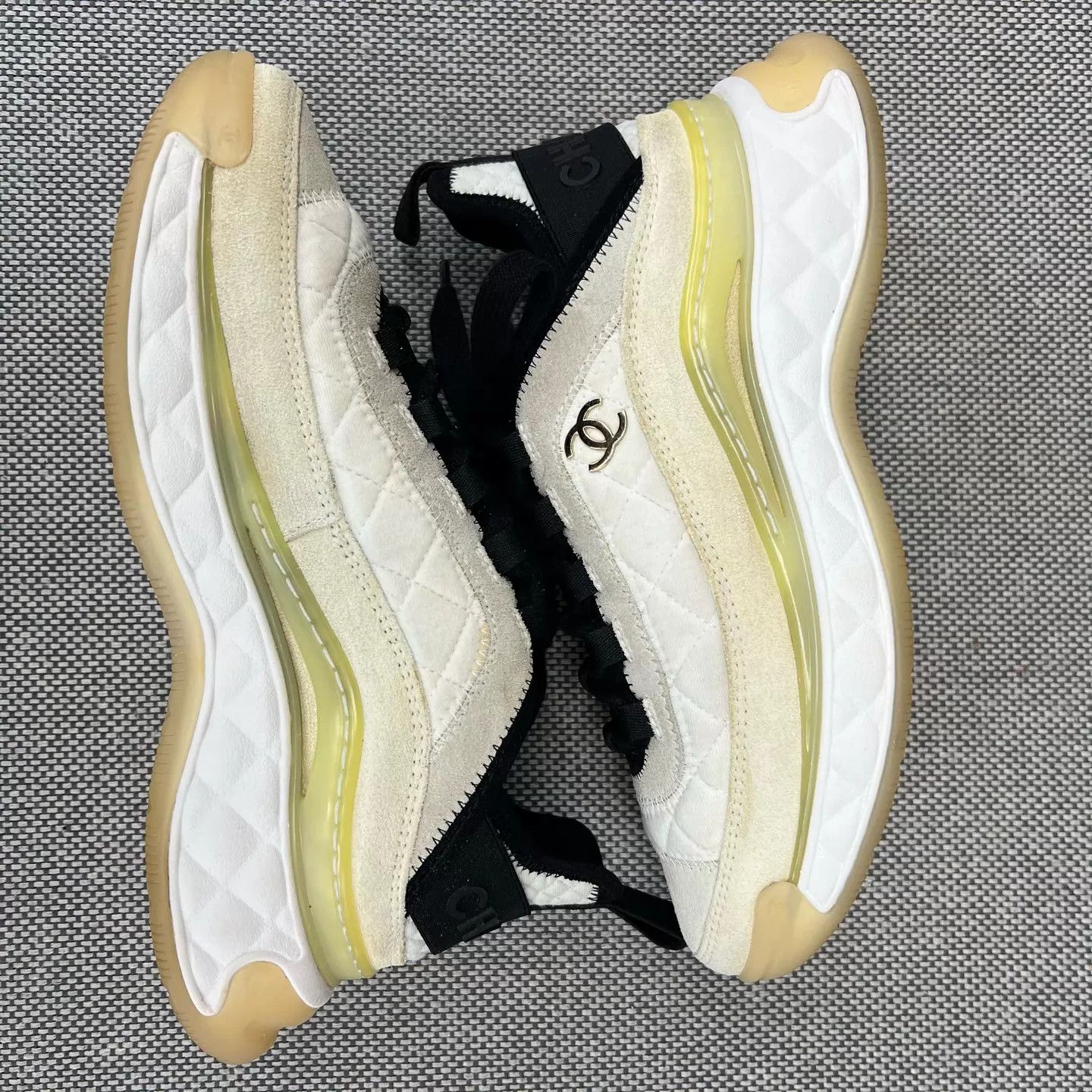 Chanel Chanel Suede Paneled Sneakers Women's 35.5 Size US 5 / IT 35 - 2 Thumbnail