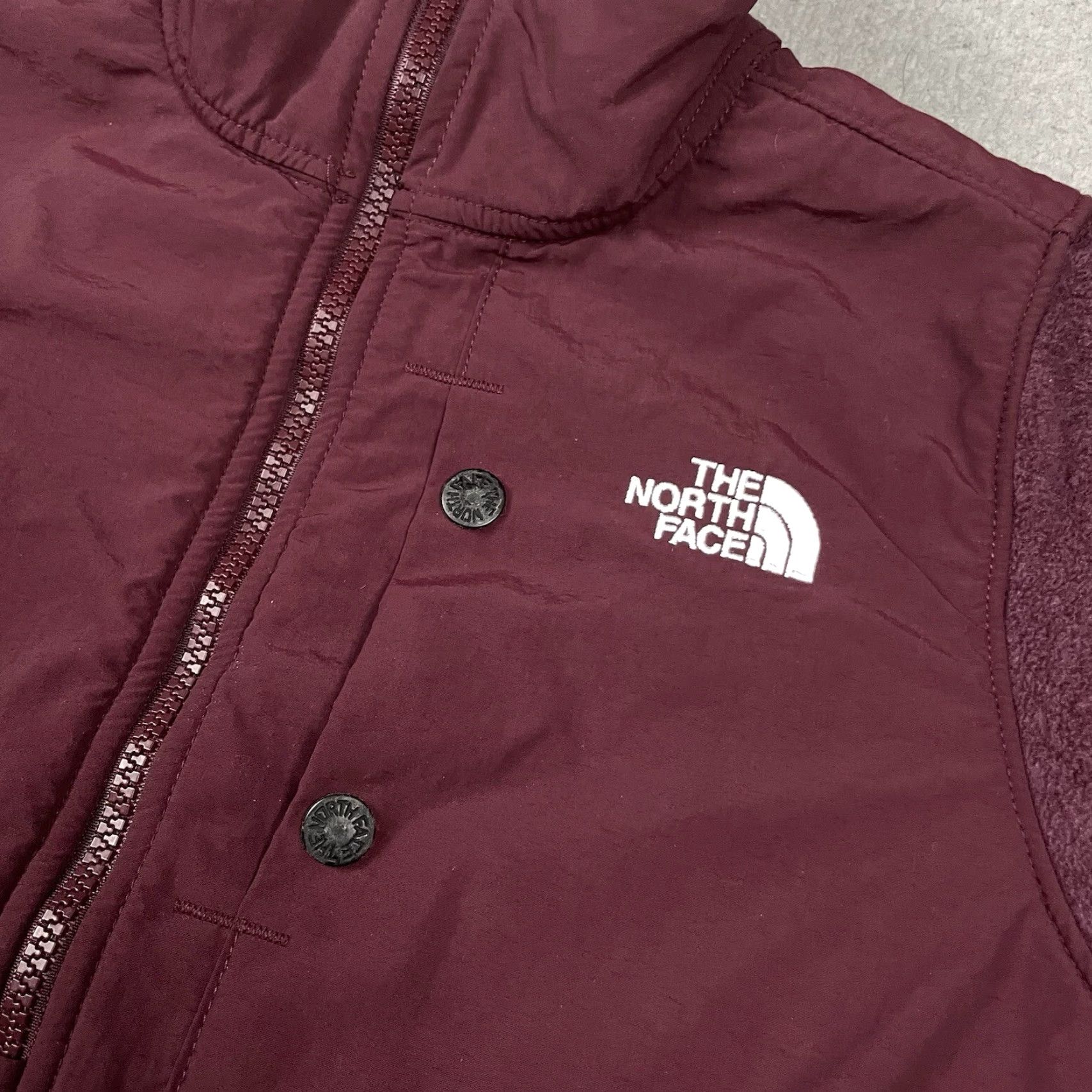 The North Face VINTAGE The North Face Sweater Womens XS Red Pockets 1/2 Zip Fleece Pullover Distressed Size XS / US 0-2 / IT 36-38 - 2 Thumbnail