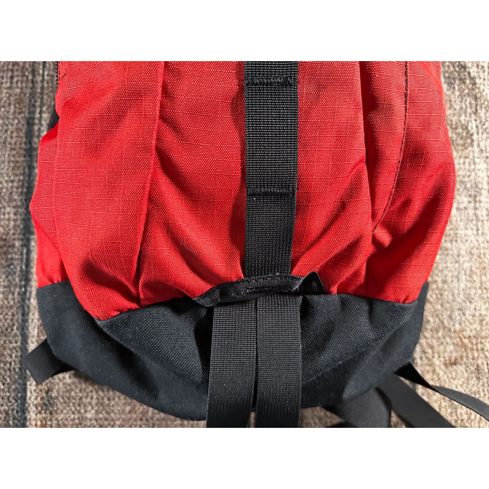 Burton Vtg Burton AK 457 Snowbaord Backpack Red/Black Front-Straps Size ONE SIZE - 3 Thumbnail