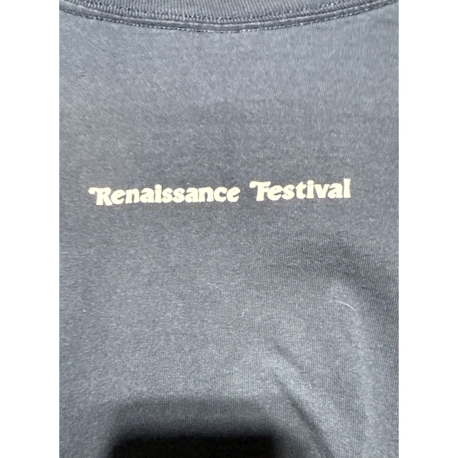 Gildan Michigan Renaissance Festival Knight Jousting Horse Long Sleeve Shirt 2XL Men Blue Gildan T-Shirt Size US XXL / EU 58 / 5 - 4 Thumbnail