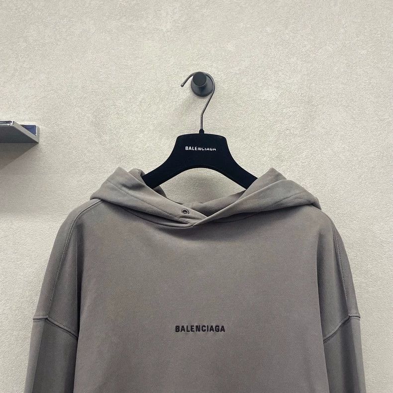 Balenciaga Balenciaga Gray Letter Logo Hoodie Size US S / EU 44-46 / 1 - 4 Thumbnail