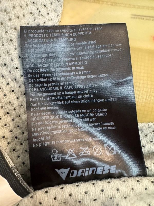 Dainese Dainese Safety Equipment D-Tec Ski Snowboard Jacket size L Size US L / EU 52-54 / 3 - 19 Thumbnail
