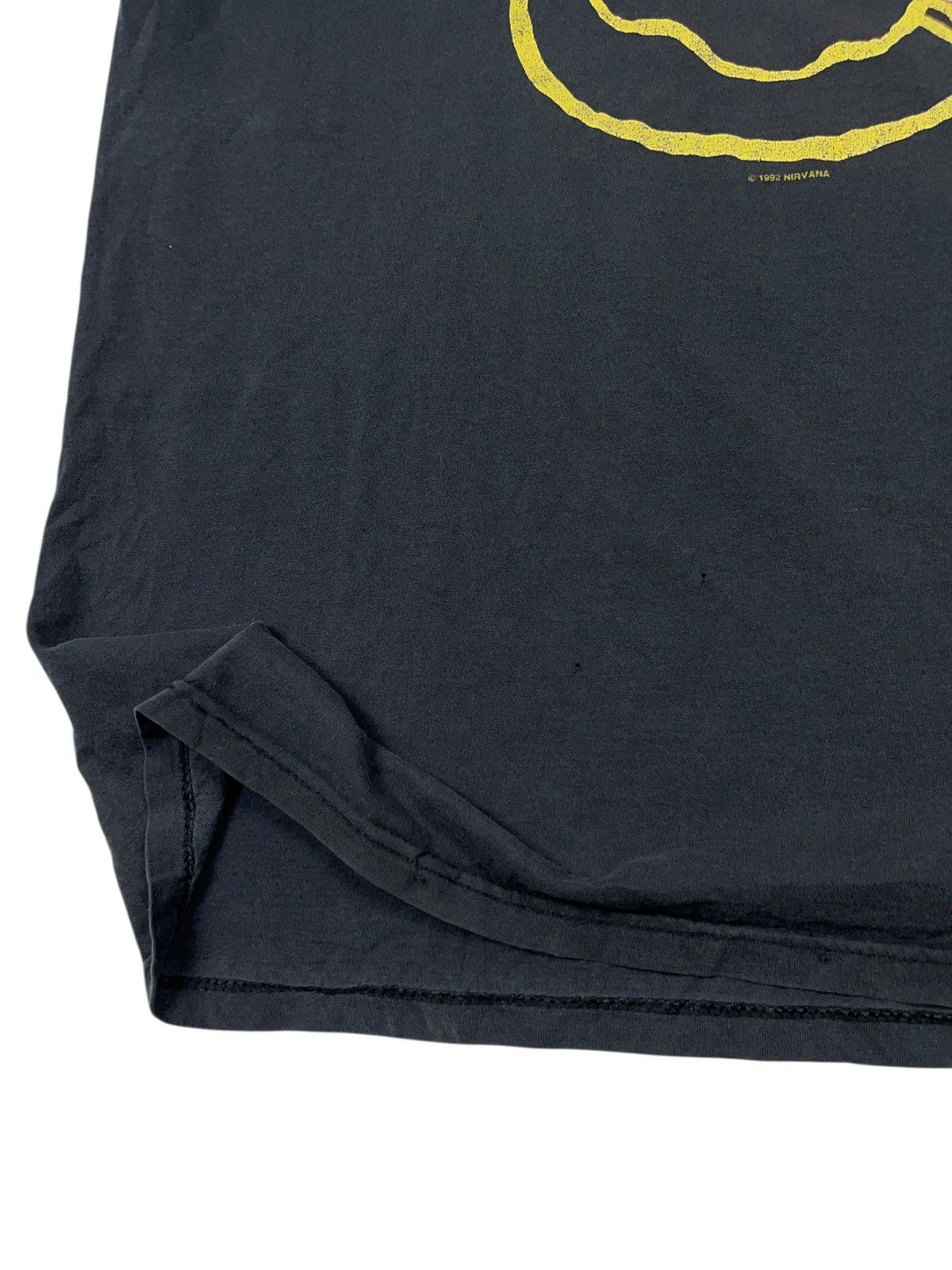 Band Tees Vintage 1992 Nirvana Smiley Face Distressed T-shirt Size US XL / EU 56 / 4 - 3 Thumbnail