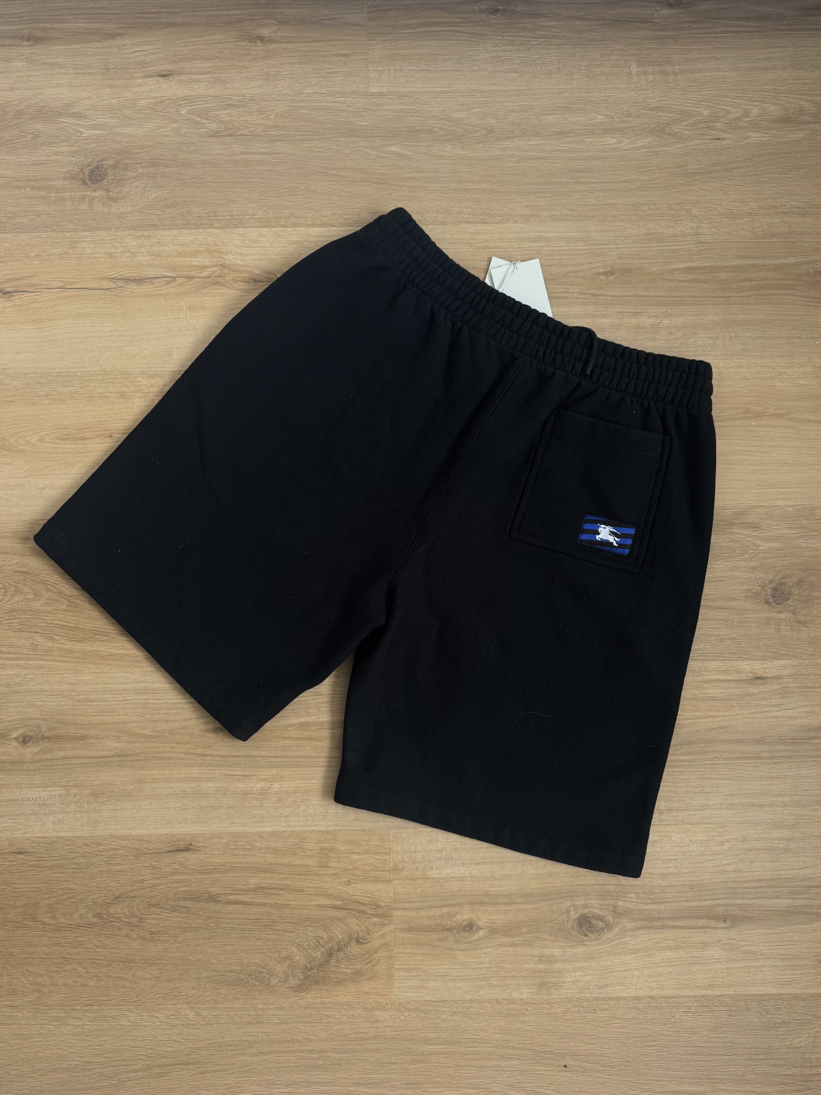 Burberry BURBERRY SHORTS | SIZE XL Size US 36 / EU 52 - 1 Thumbnail