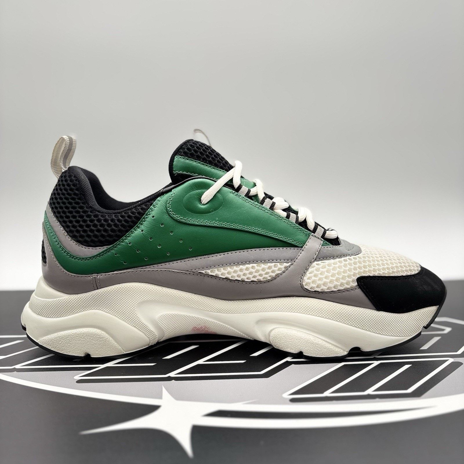 Dior Dior B22 Sneaker ' Green White Black ' | GOOD CONDITION! Size US 13 / EU 46 - 13 Thumbnail