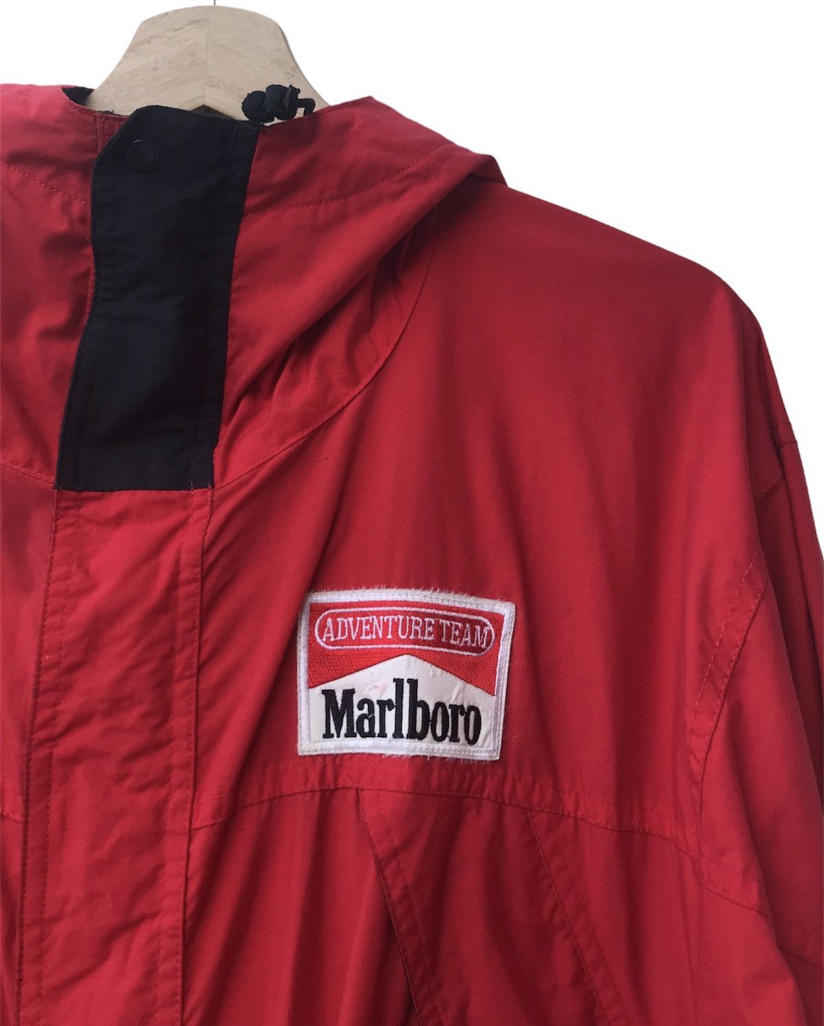 Marlboro Adventure Team Vintage Marlboro Adventure Team Windbreaker Jacket Size US XL / EU 56 / 4 - 5 Thumbnail