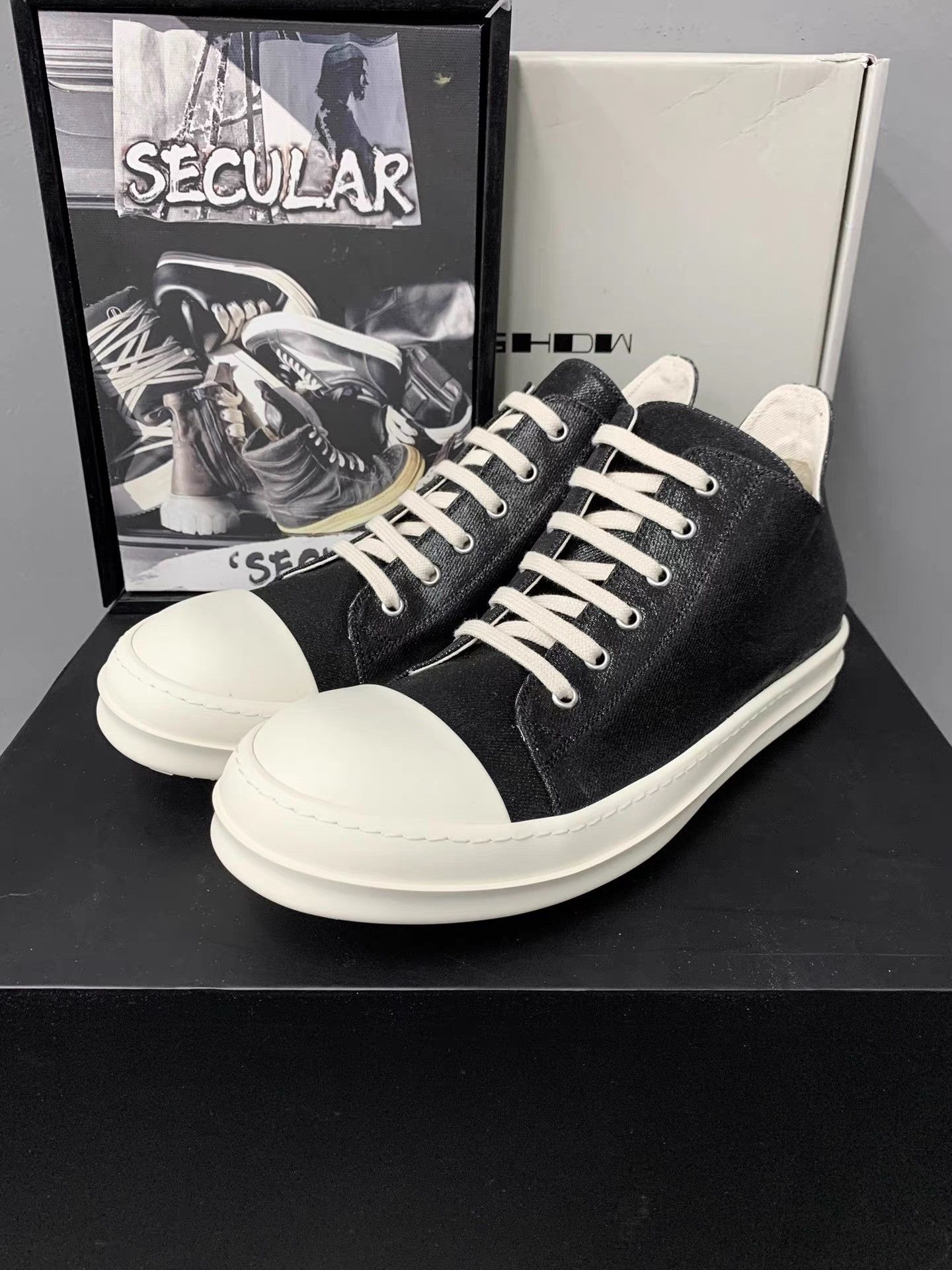Rick Owens Rick Owens Waxed Low Top Big Converse K34 Size US 10 / EU 43 - 1 Thumbnail