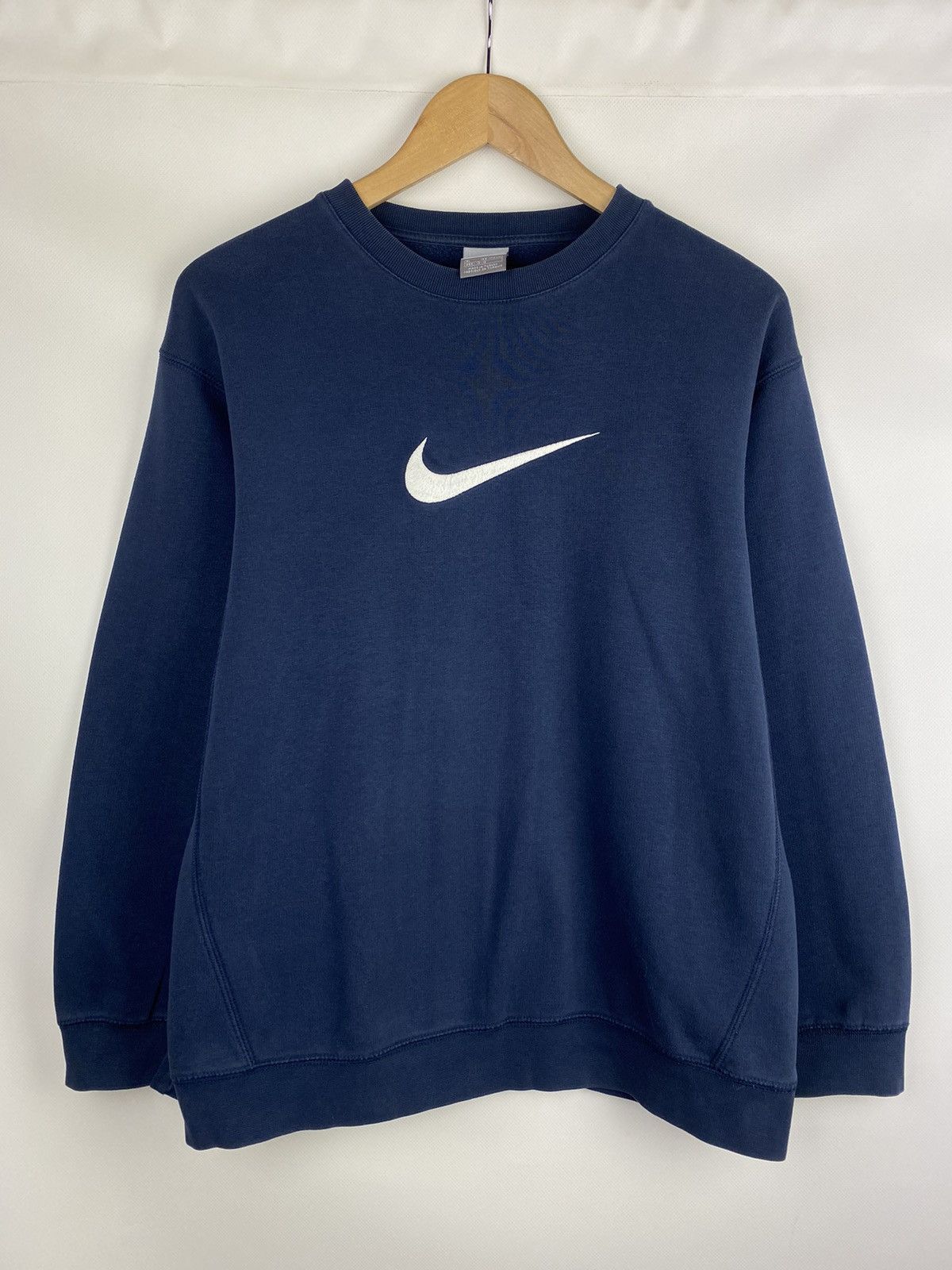 Nike × Vintage Nike vintage Y2K big swoosh sweatshirt fits ladies xl Size XL / US 12-14 / IT 48-50 - 1 Thumbnail