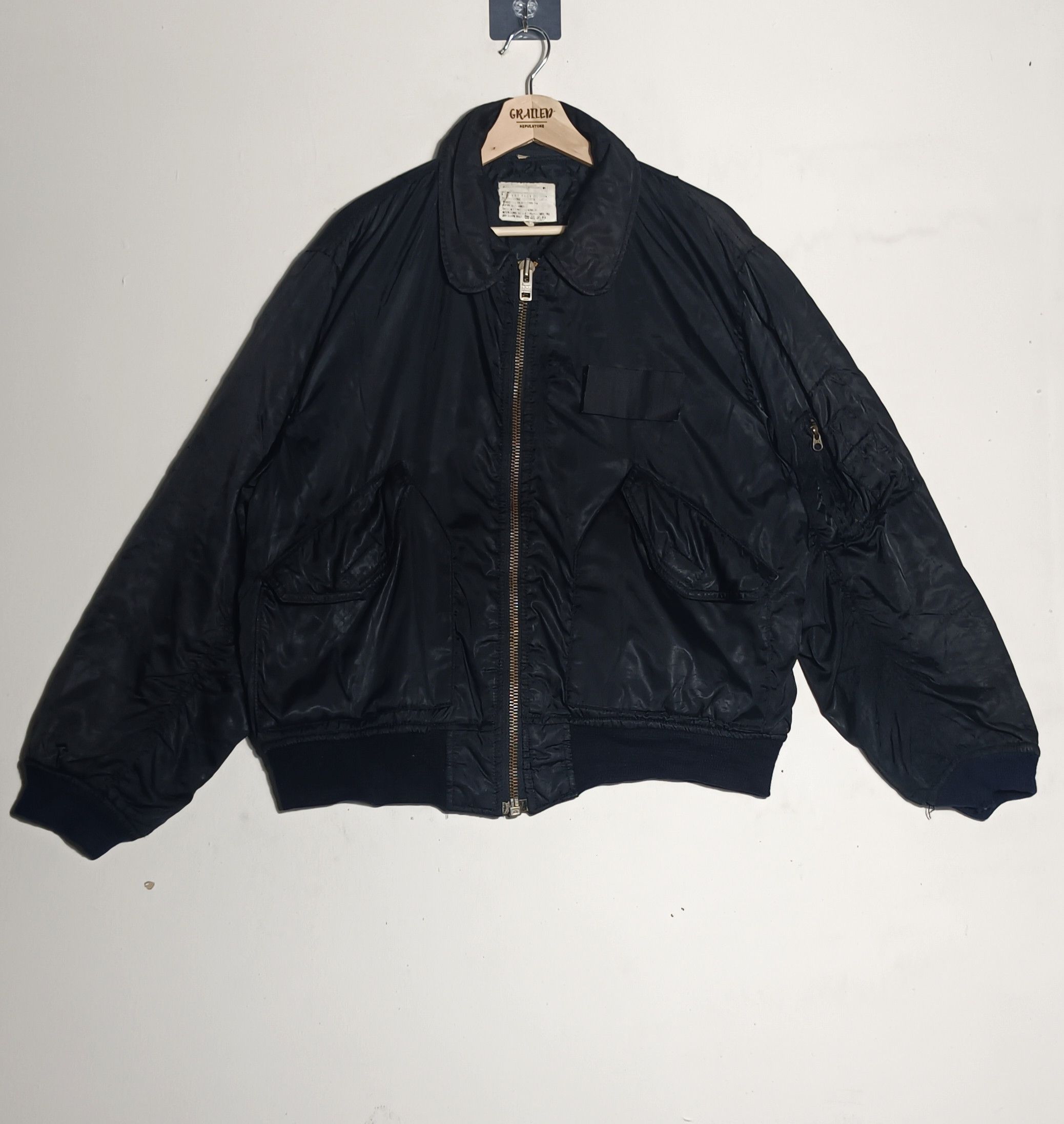 Alpha Industries Vintage 🔥🔥Alpha Merchandise bombers jacket Size US XL / EU 56 / 4 - 1 Thumbnail