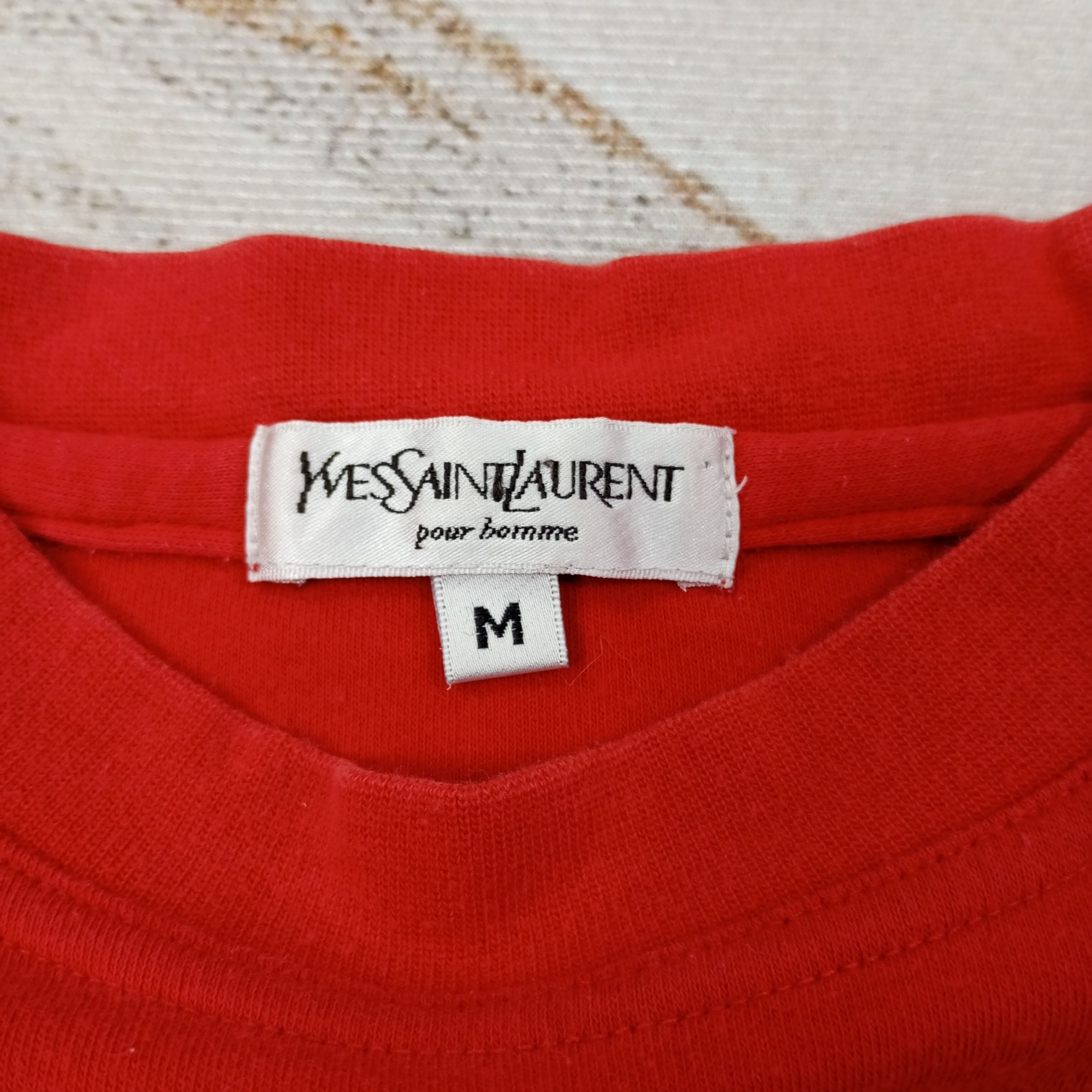 Yves Saint Laurent Yves Saint Laurent Fashion Brand Tshirt c239n44 Size US L / EU 52-54 / 3 - 6 Thumbnail