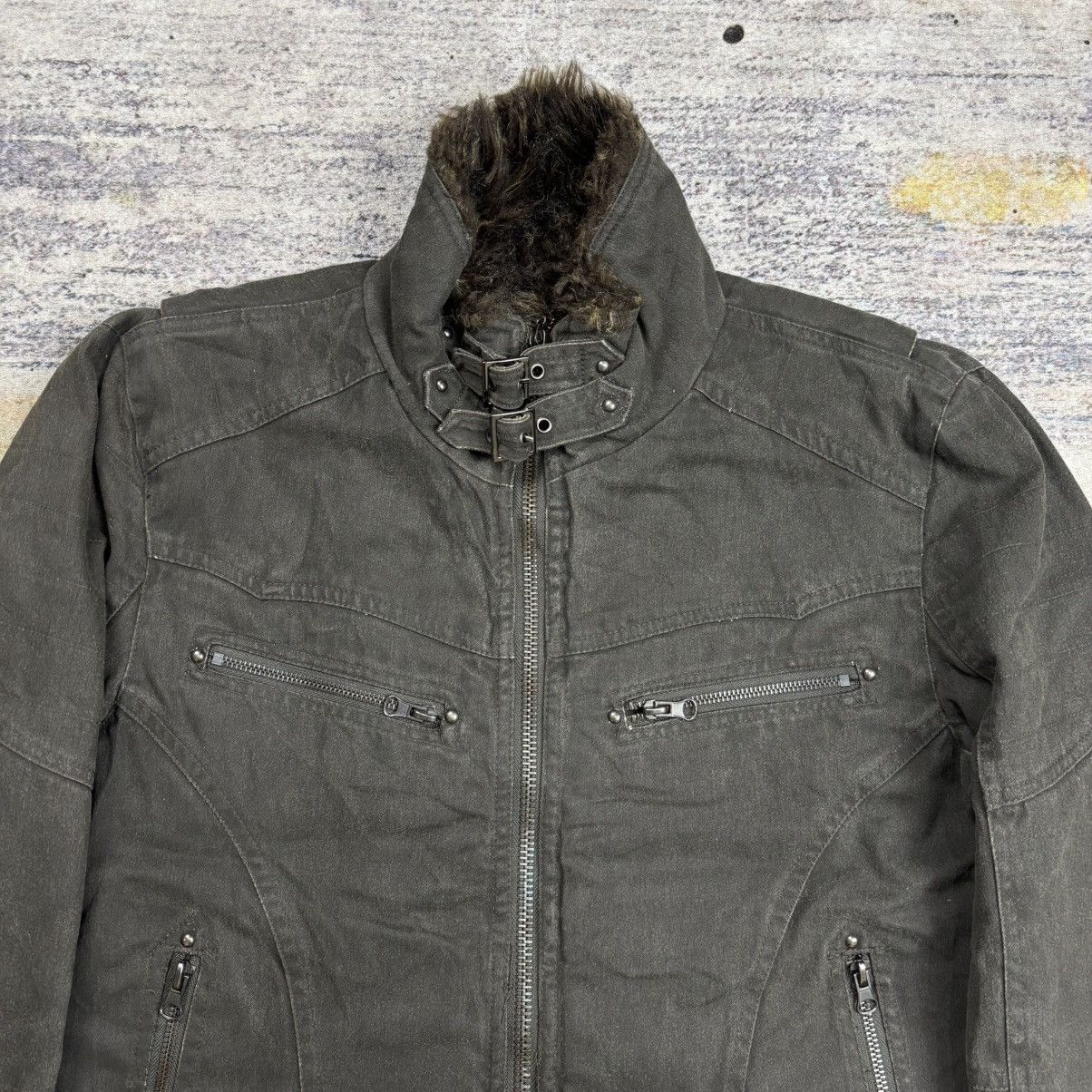 In The Attic In The Attic bondage riders trim fur jacket vkei style Size US L / EU 52-54 / 3 - 7 Thumbnail