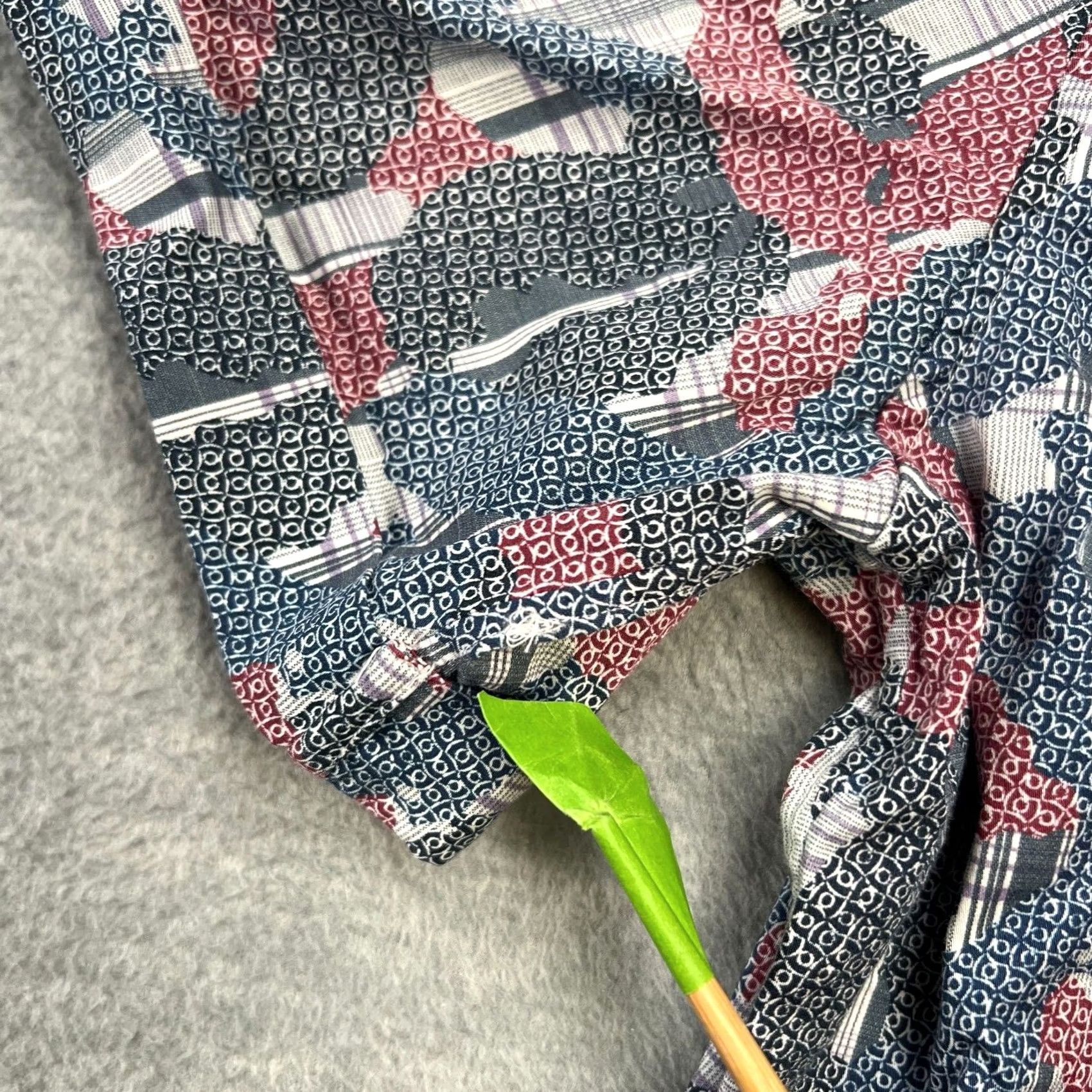 Robert Graham Robert Graham Shirt Men L Button-Up Geometric USA Tailored Modern Americana Camouflage Multicolor Cotton Spandex Size US L / EU 52-54 / 3 - 3 Thumbnail
