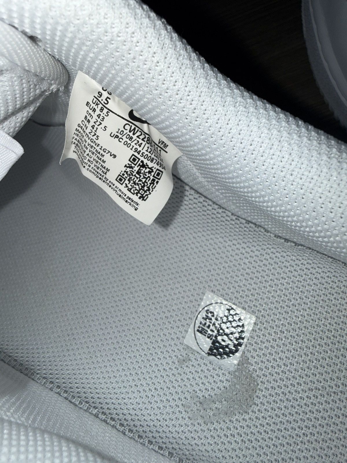 Nike Nike Air Force One - White/White Size US 9.5 / EU 42-43 - 6 Thumbnail