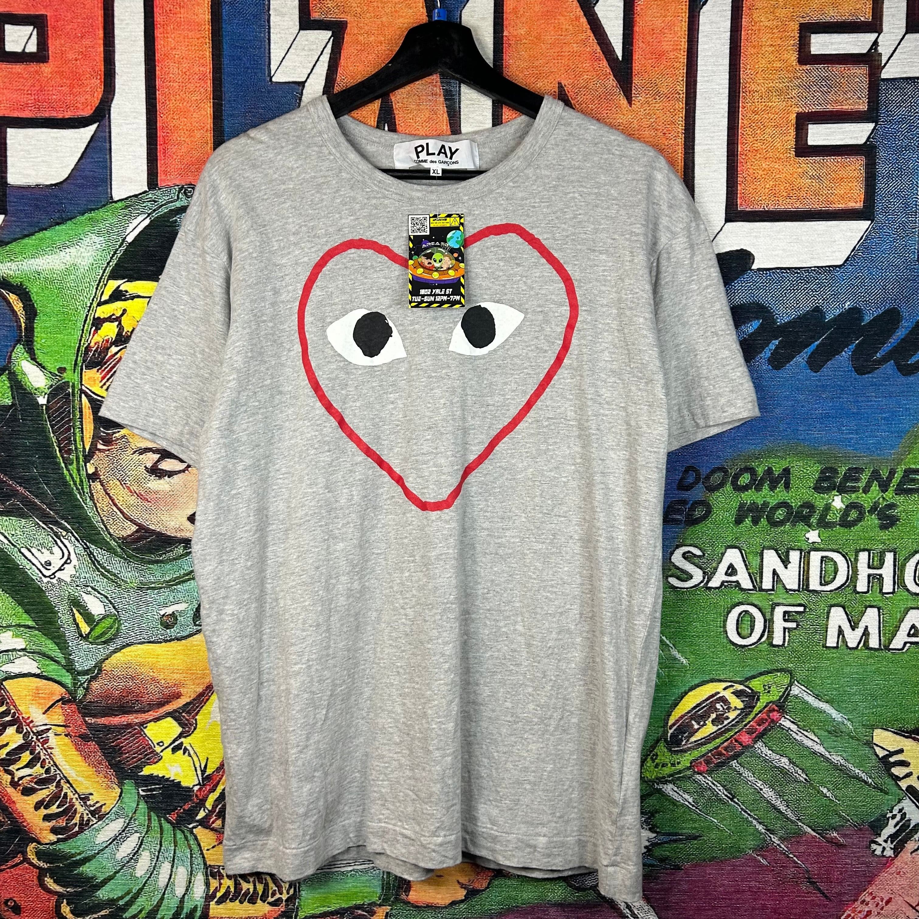 Comme des Garcons Comes Des Garçon PLAY Logo Tee Size XL Size US XL / EU 56 / 4 - 1 Thumbnail