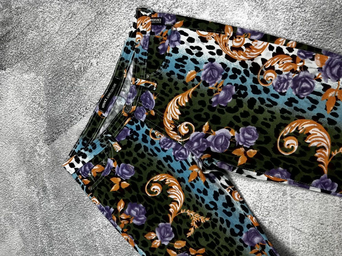 Versace Jeans Couture Gianni Versace Bold Multi-Color Leopard with Floral Print Size 28" / US 6 / IT 42 - 6 Thumbnail