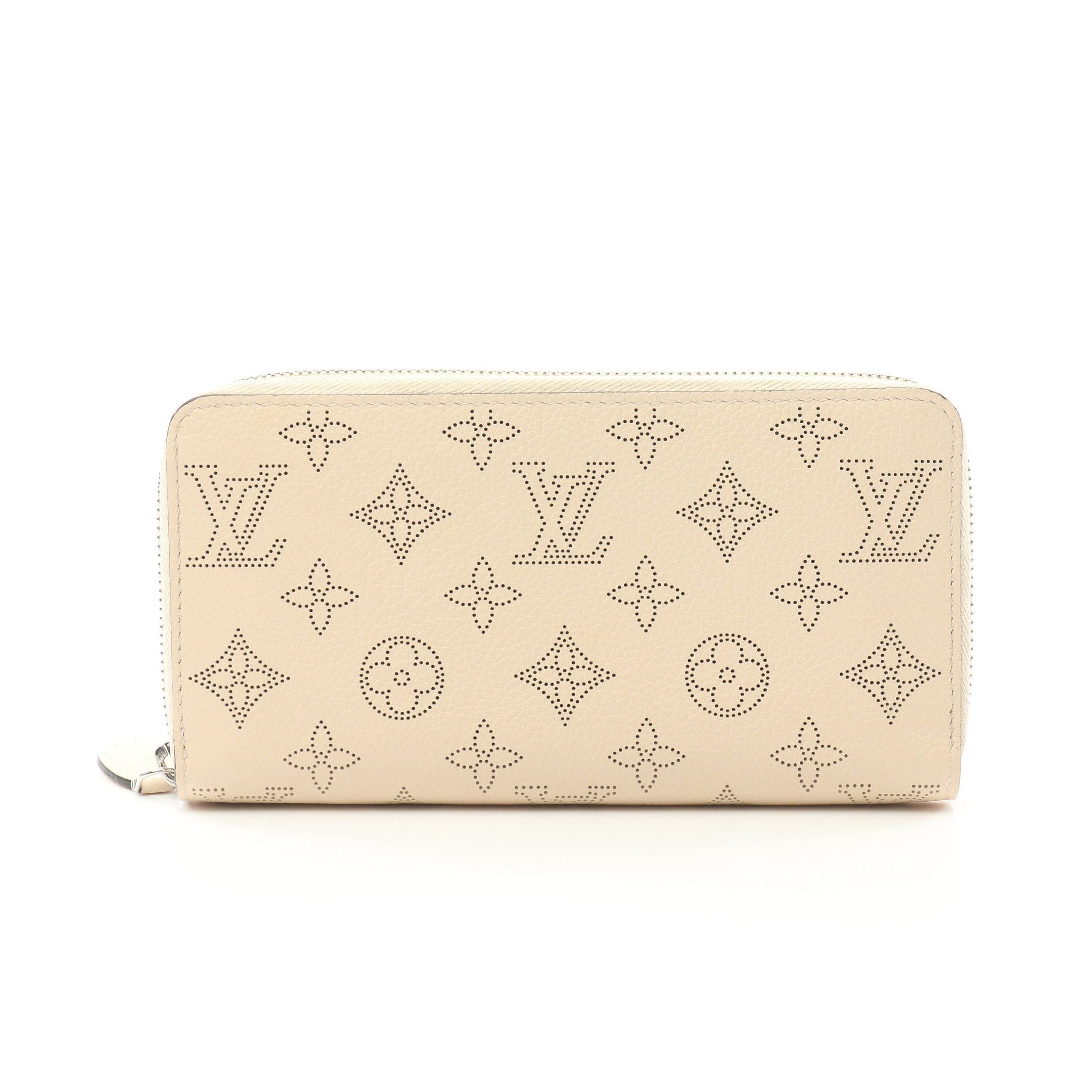 Louis Vuitton Louis Vuitton Zippy Wallet Mahina Claim Round Zipper Long Leather Light Beige Size ONE SIZE - 1 Thumbnail