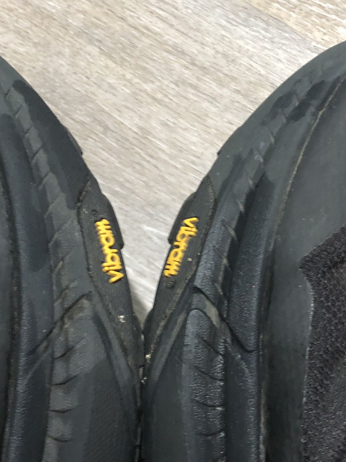 Hoka Hoka Shoes Mens Size 10 Black Transport GTX GORE-TEX Vibram Size US 10 / EU 43 - 12 Thumbnail