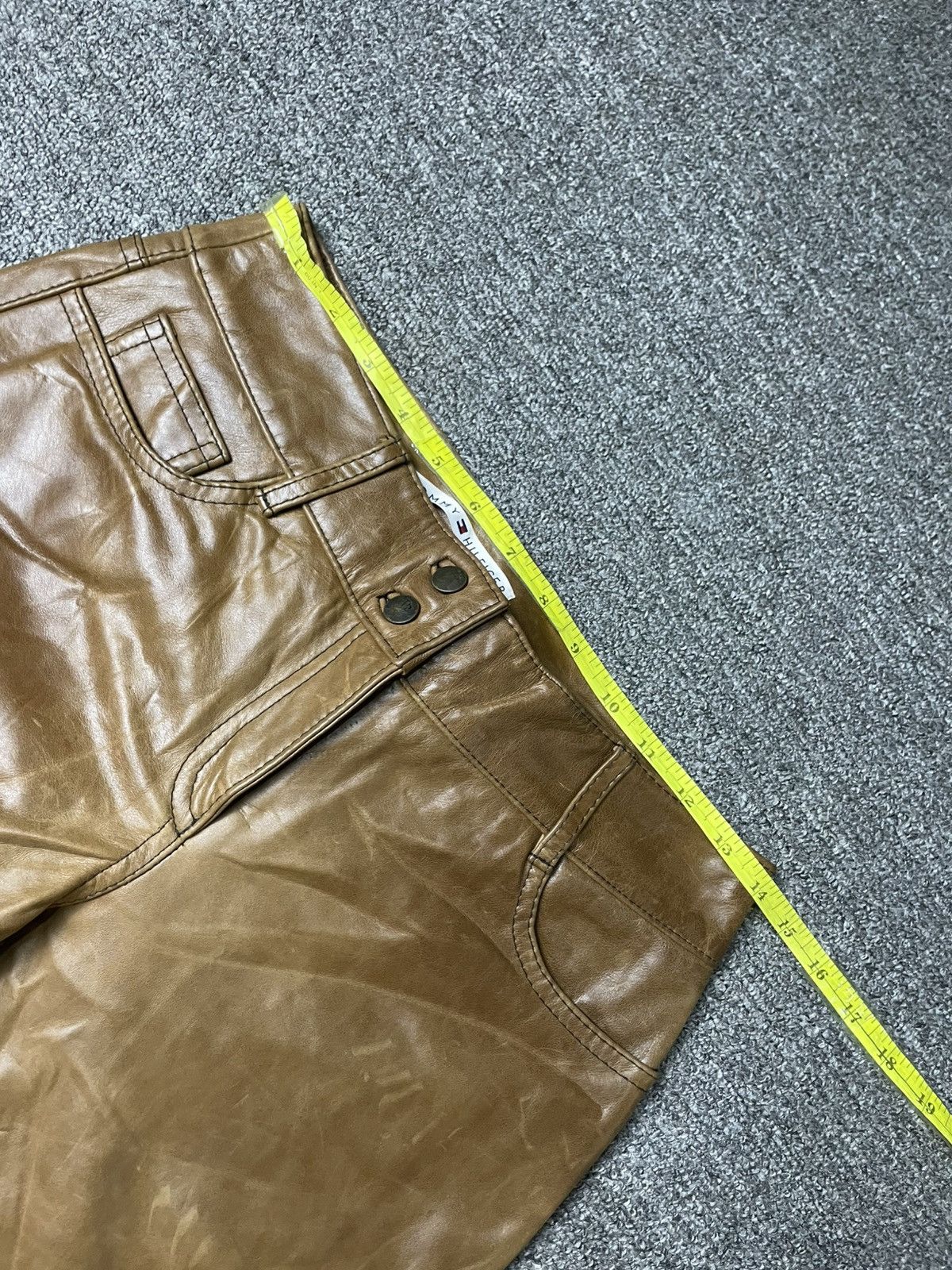 Leather × Tommy Hilfiger × Vintage Tommy Hilfiger Genuine Leather Pants (114) Size US 28 / EU 44 - 5 Thumbnail