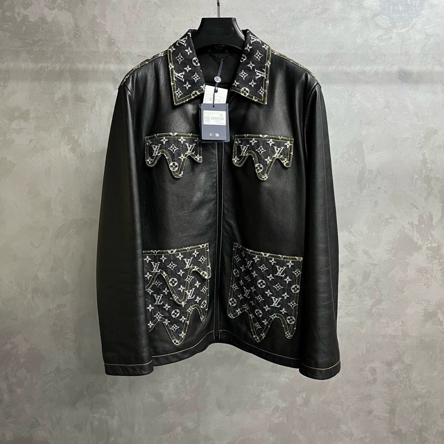Louis Vuitton louis vuitton black logo pocket leather jacket Size US L / EU 52-54 / 3 - 1 Thumbnail