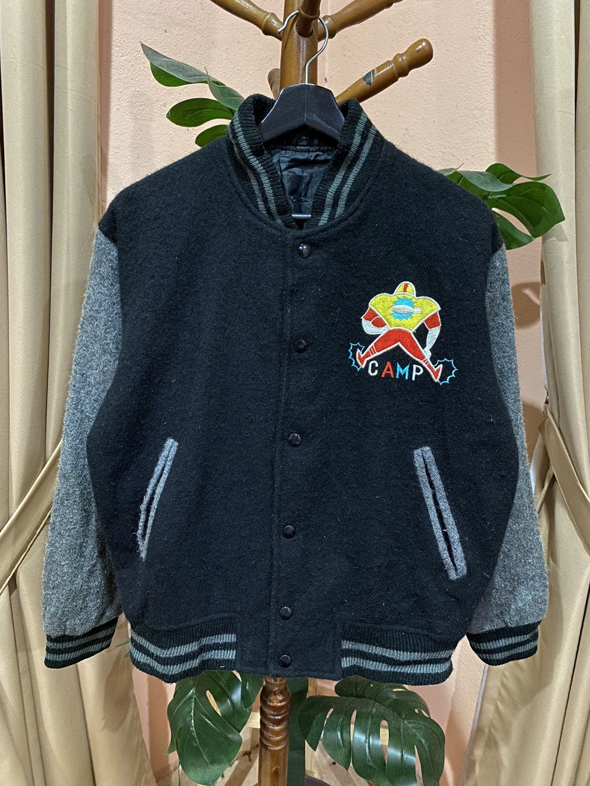 Other Vintagear Jacket – Black Wool Blend with Embroidered Motif Size US L / EU 52-54 / 3 - 5 Thumbnail