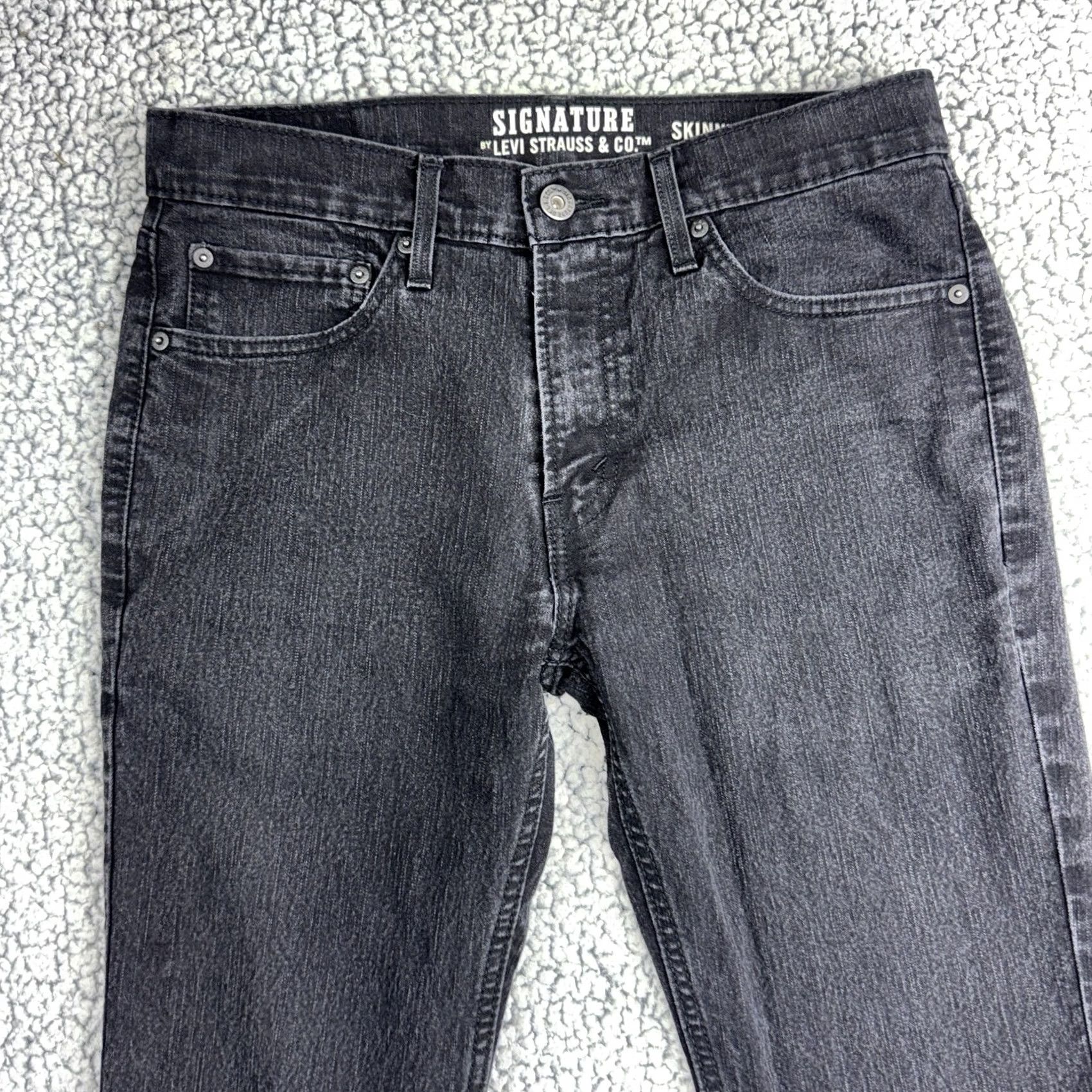 Levi's Item Specifications: Size: 8.5 US Size US 32 / EU 48 - 2 Thumbnail