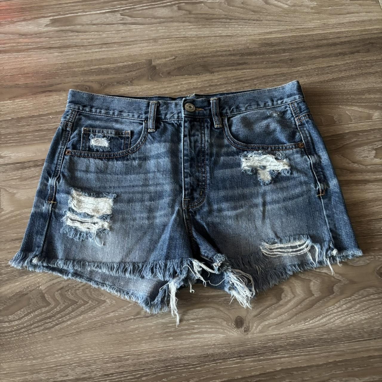 Vintage Vintage Y2K/2000s Blue Distressed Jean Shorts! Size 32" / US 10 / IT 46 - 1 Thumbnail