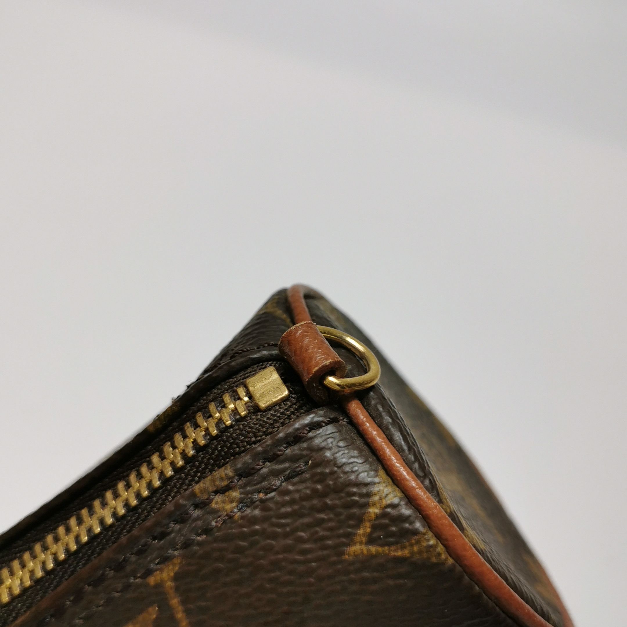 Louis Vuitton Louis Vuitton (LV) Papillon Mini Cowhide Monogram Printed D Size ONE SIZE - 8 Thumbnail