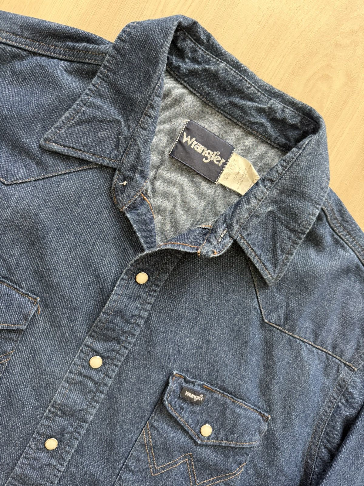 Vintage Vintage Wrangler Denim Pearl Snap Western Shirt Sz XL Size US XL / EU 56 / 4 - 2 Thumbnail